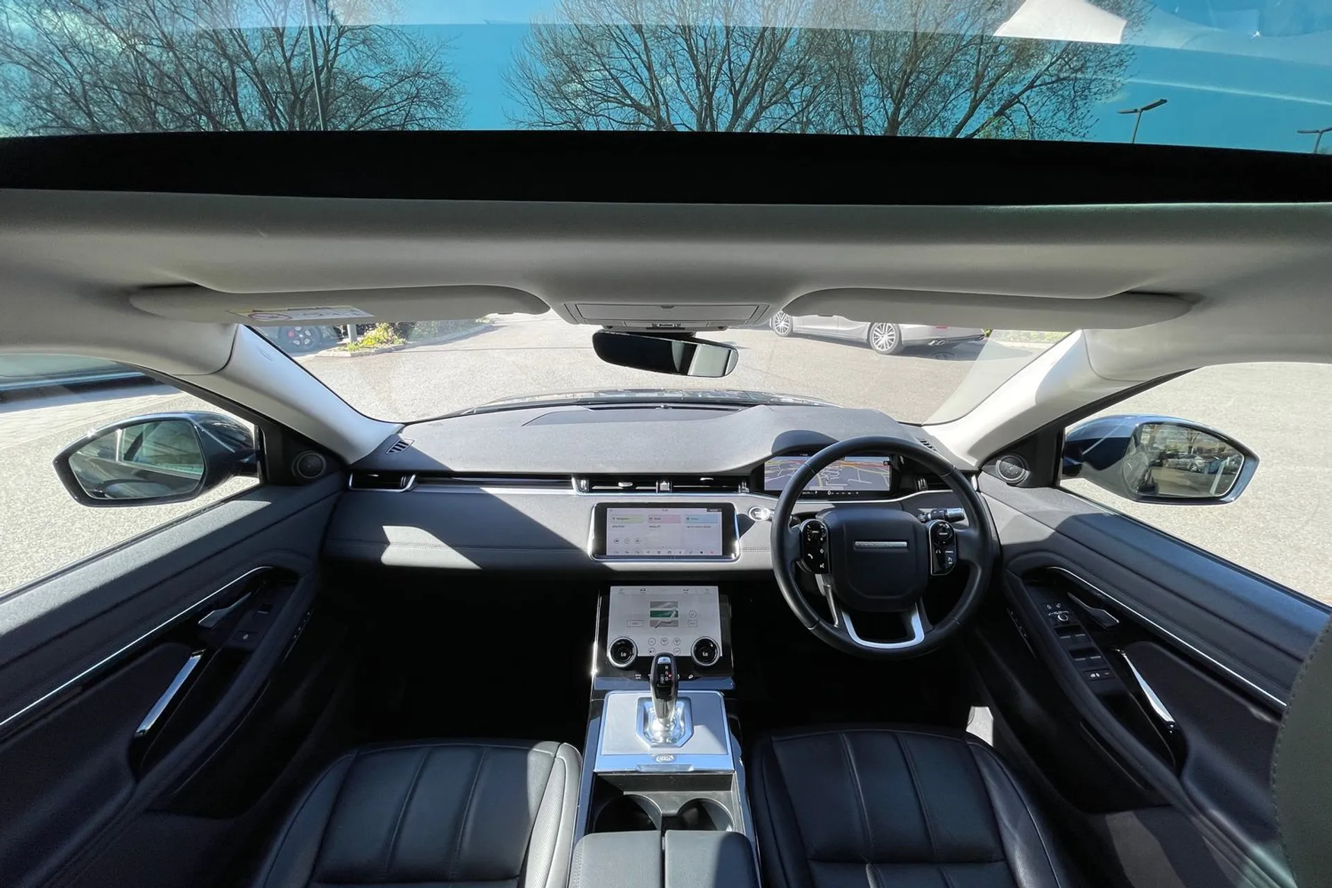LAND ROVER RANGE ROVER EVOQUE thumbnail image number 3