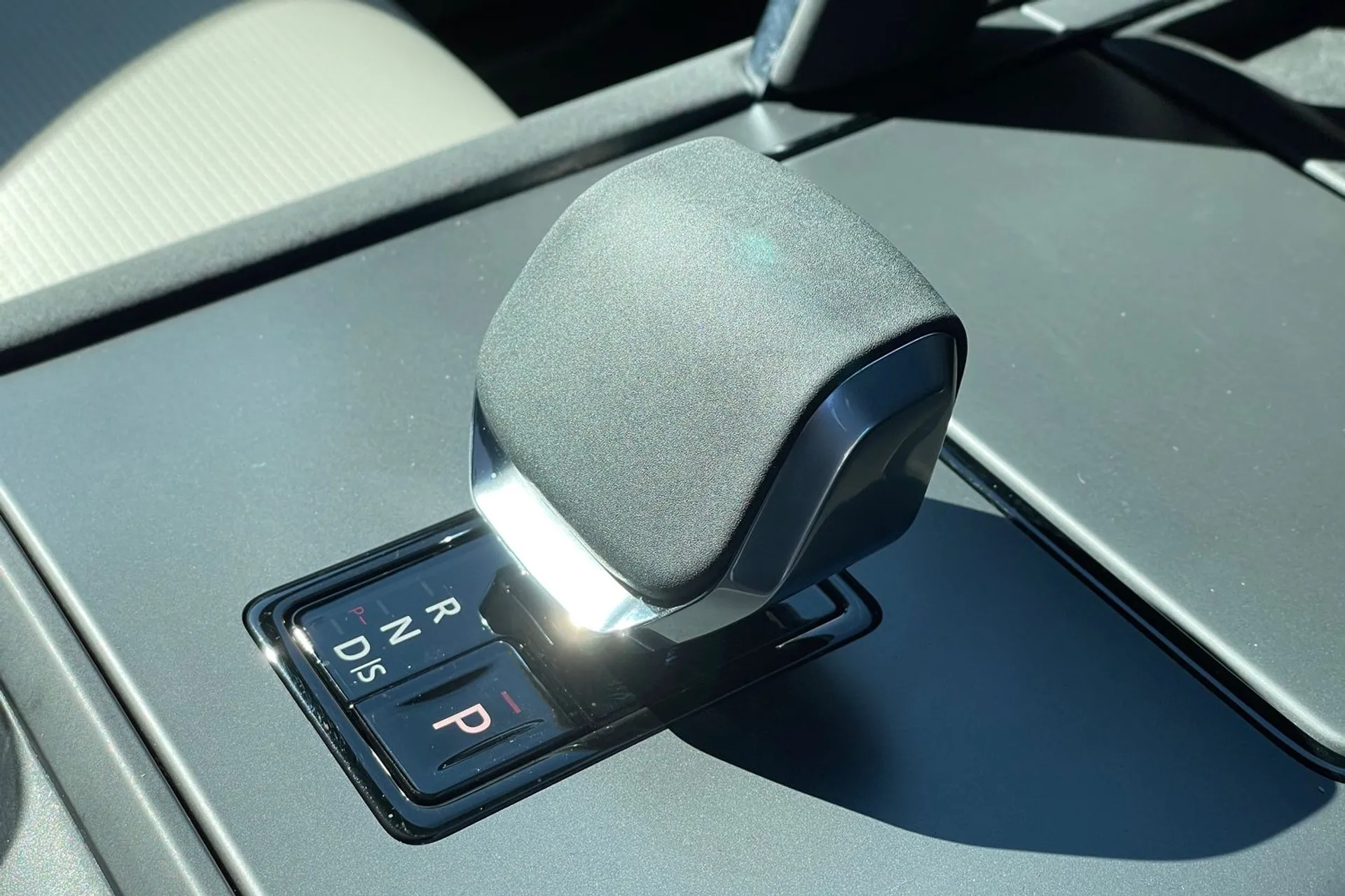 LAND ROVER DISCOVERY SPORT thumbnail image number 20