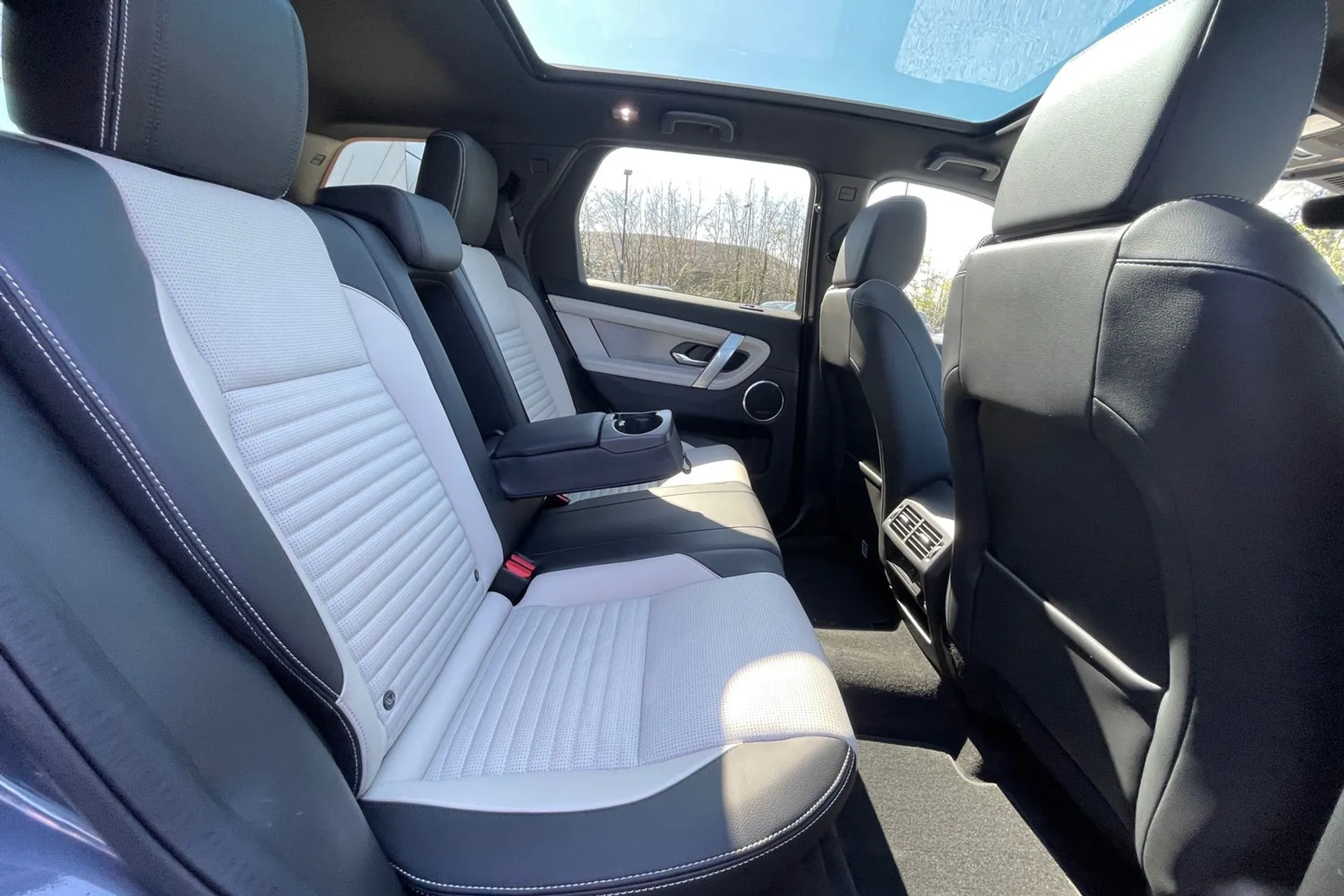 LAND ROVER DISCOVERY SPORT thumbnail image number 44