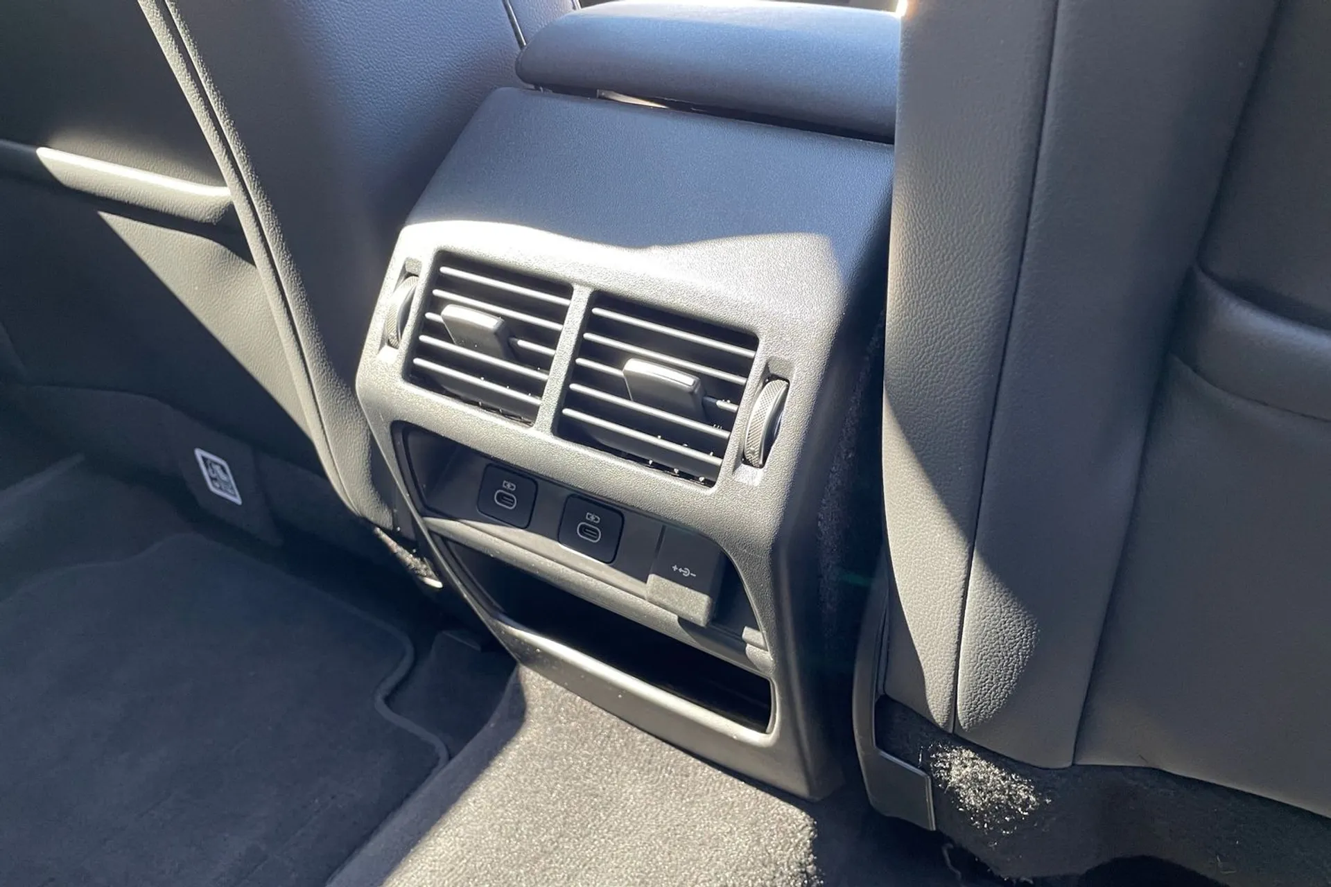 LAND ROVER DISCOVERY SPORT thumbnail image number 35