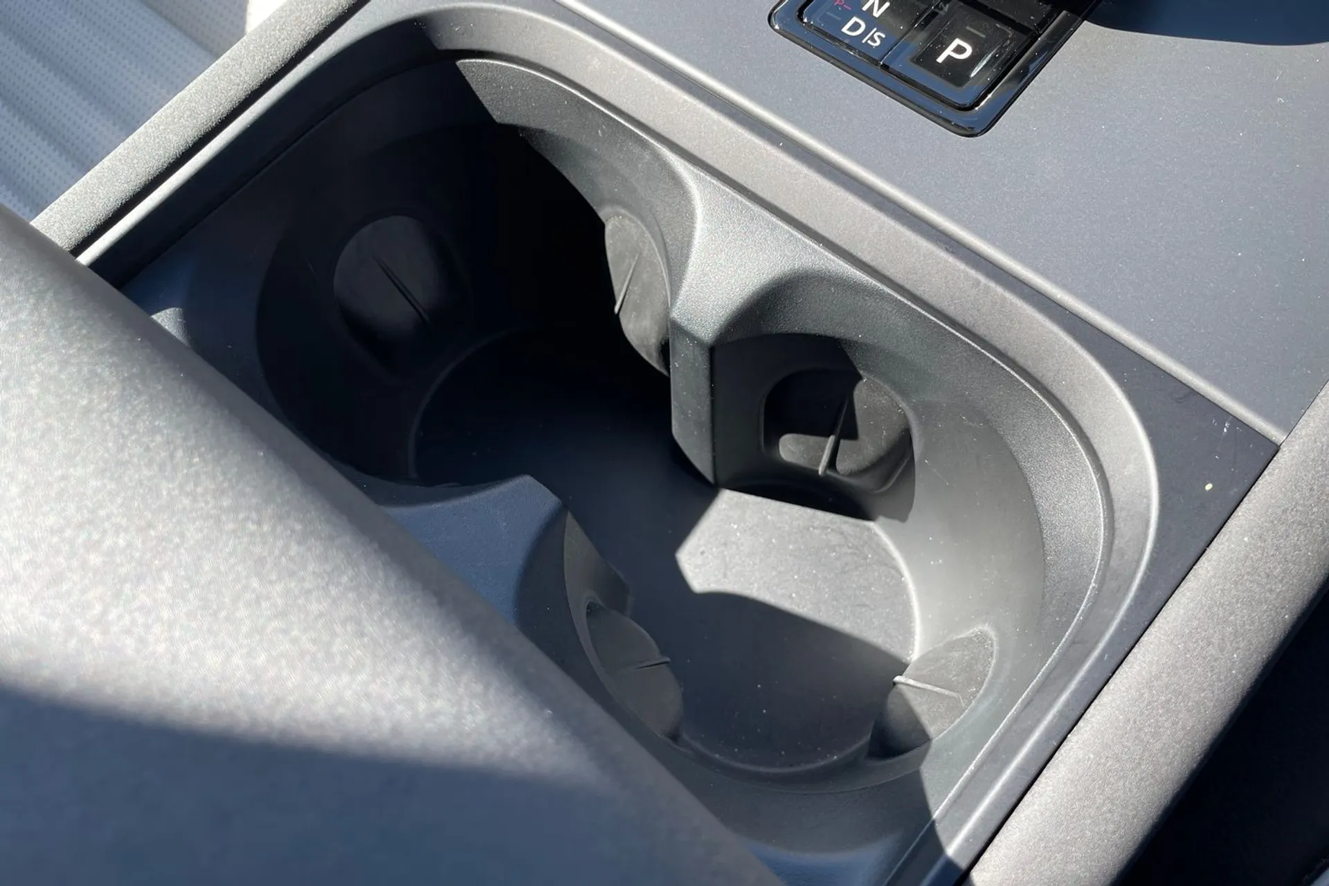 LAND ROVER DISCOVERY SPORT thumbnail image number 59