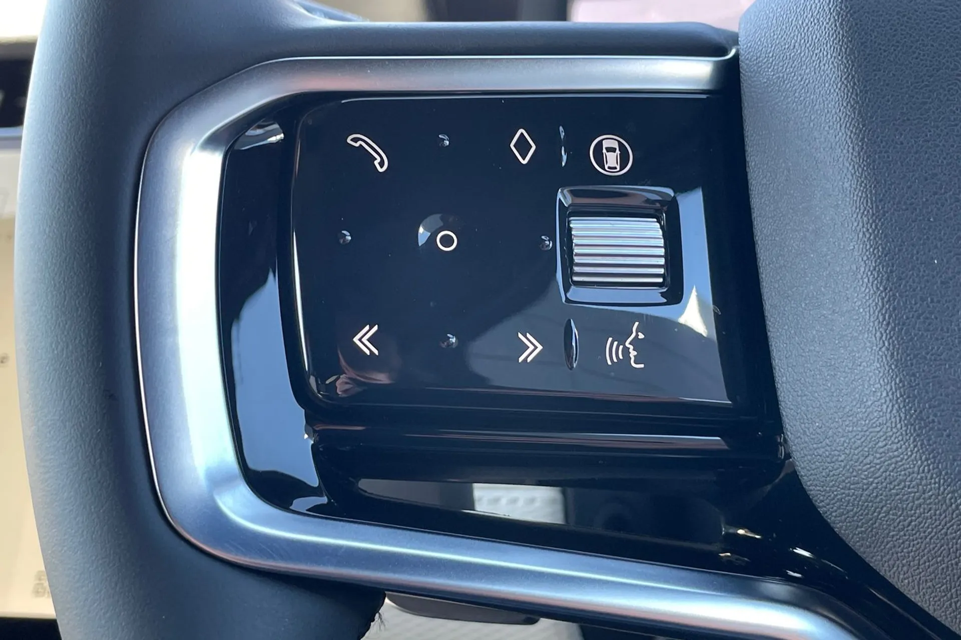 LAND ROVER DISCOVERY SPORT thumbnail image number 26