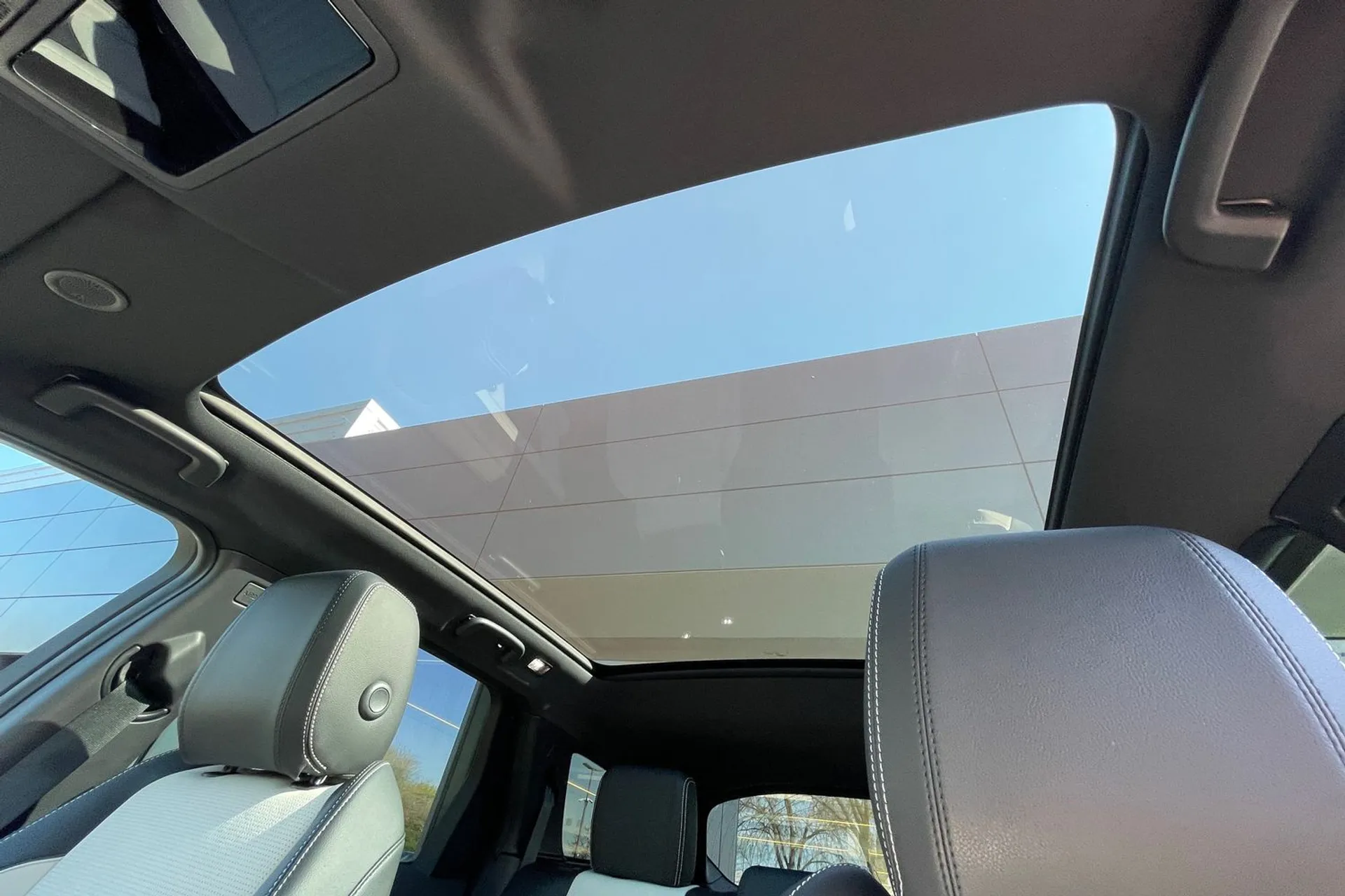 LAND ROVER DISCOVERY SPORT thumbnail image number 5