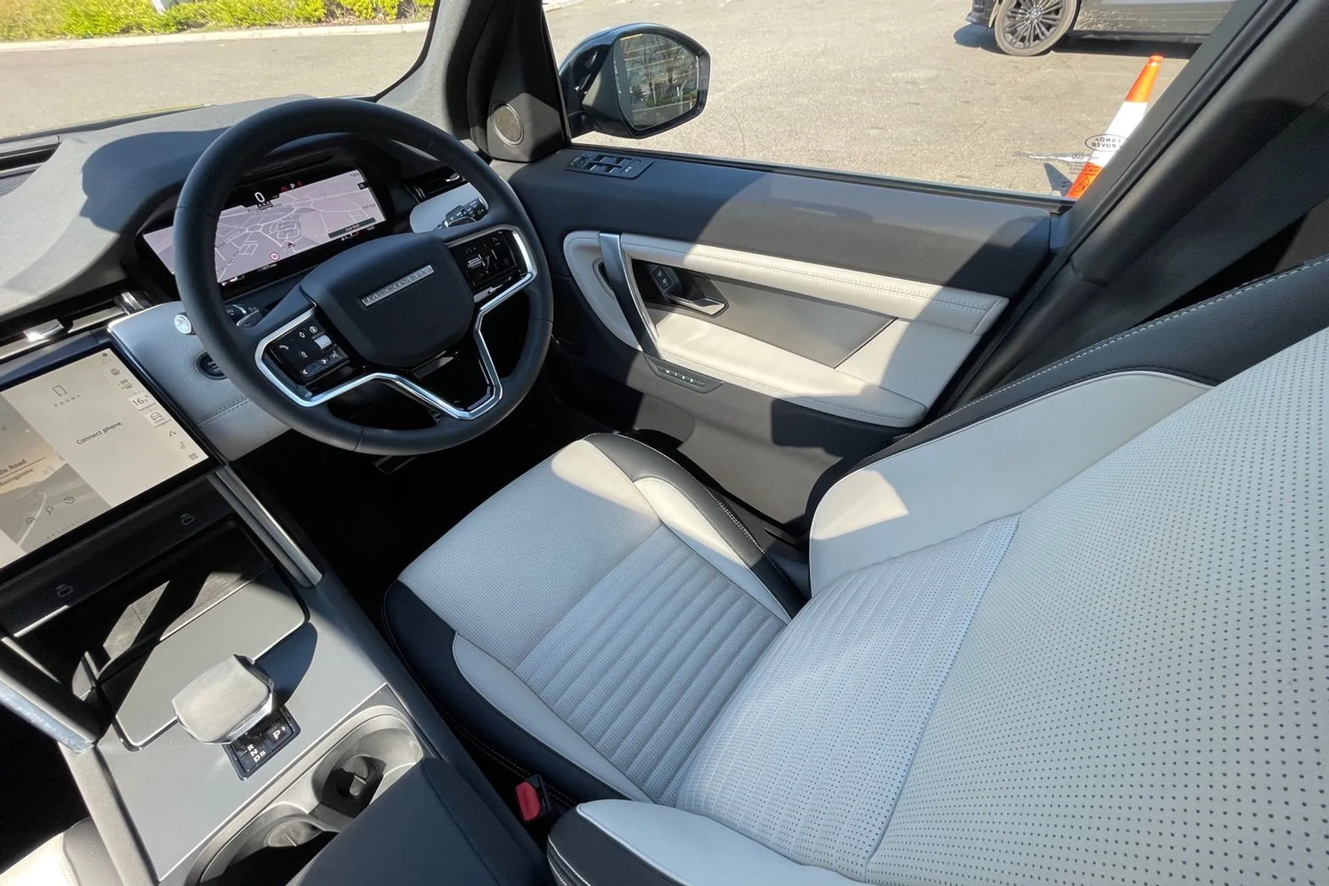 LAND ROVER DISCOVERY SPORT thumbnail image number 14