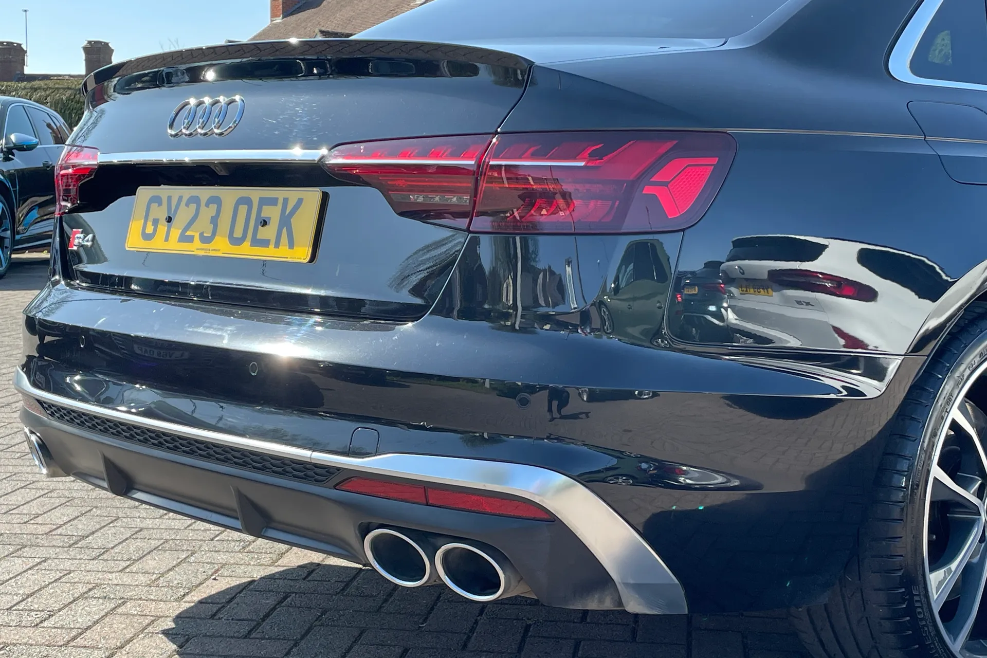 Audi A4 thumbnail image number 21