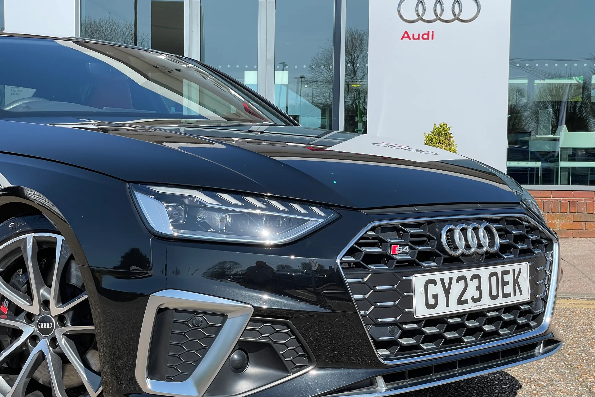 Audi A4 thumbnail image number 24