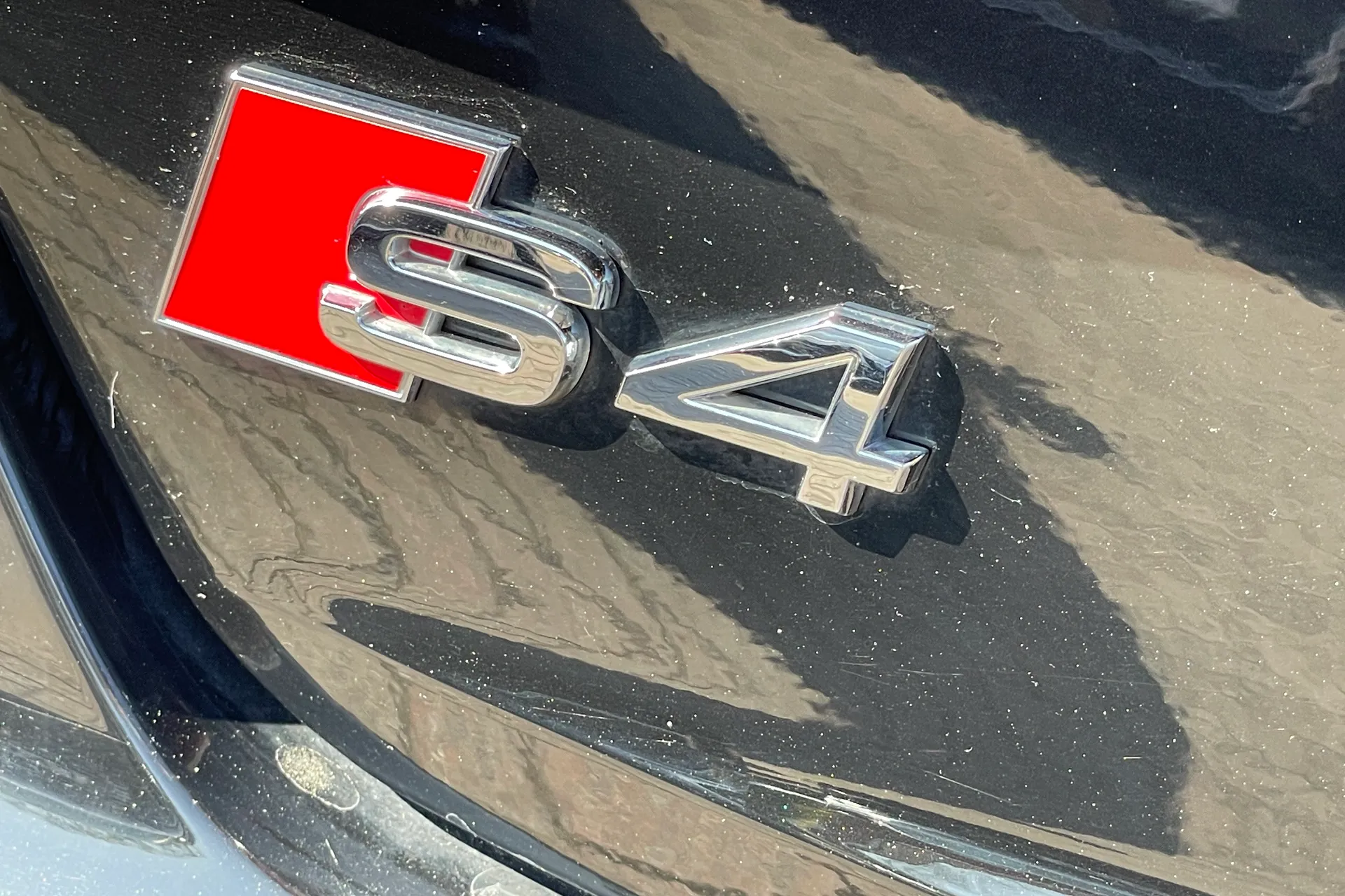 Audi A4 thumbnail image number 19