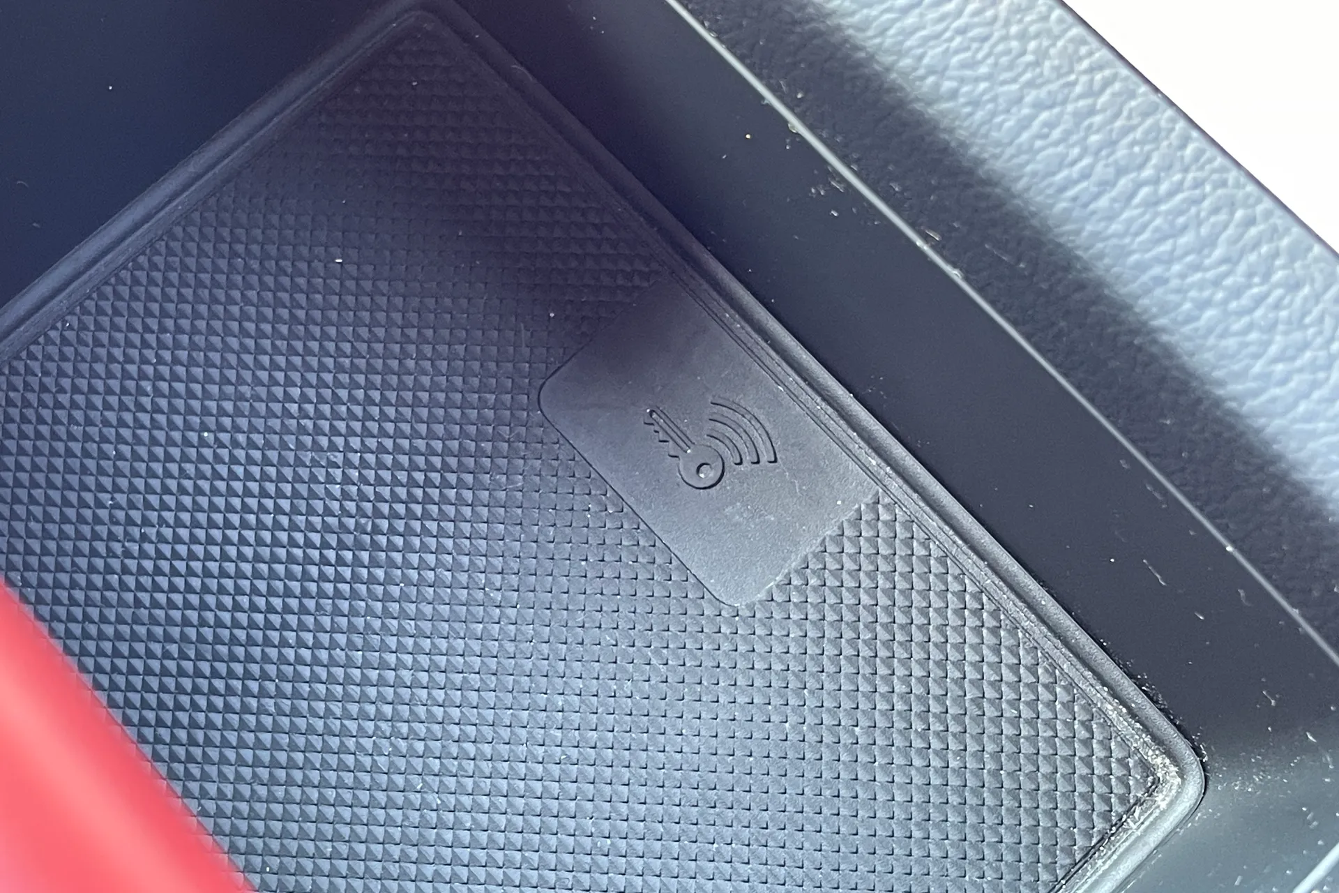 Audi A4 thumbnail image number 42