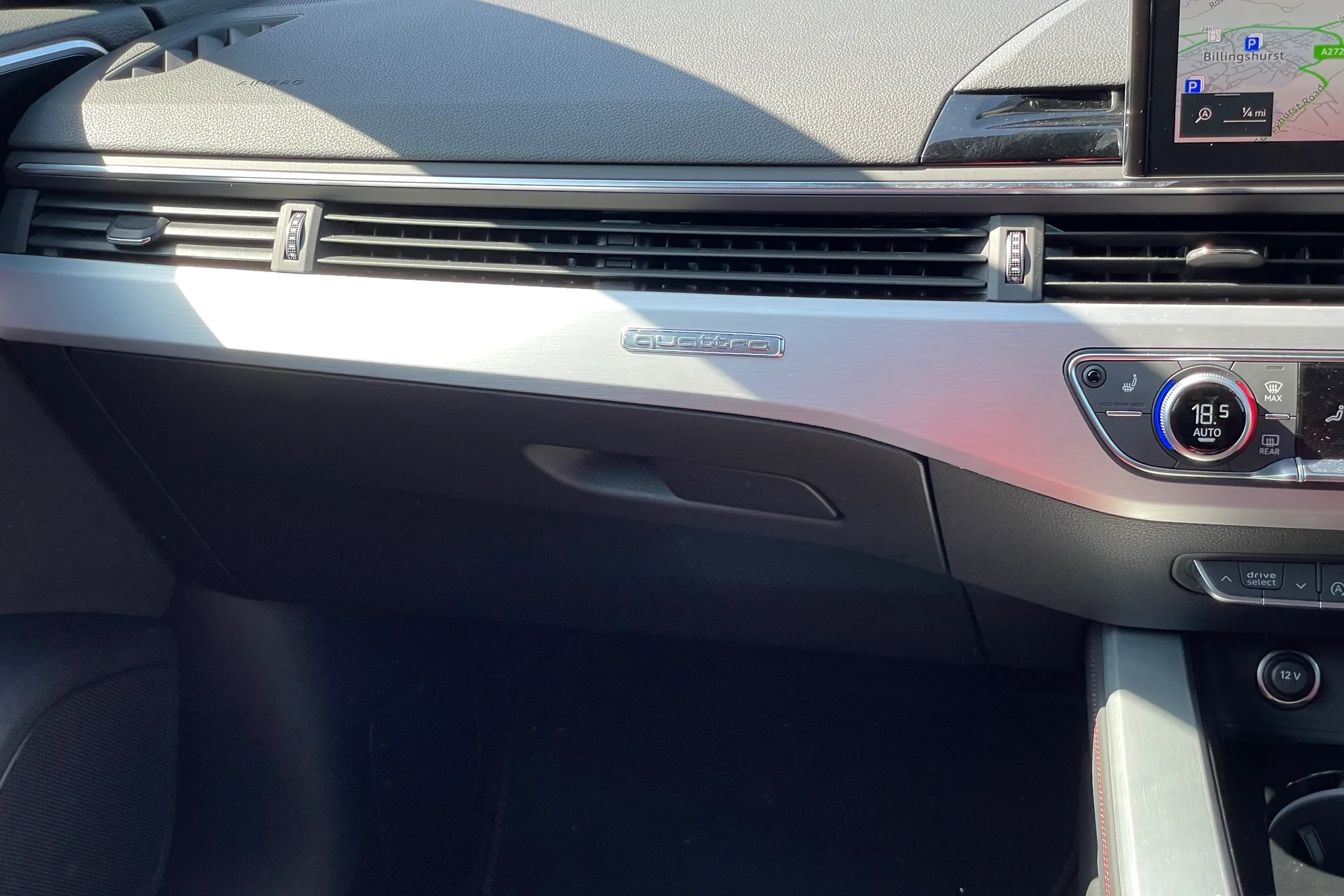 Audi A4 thumbnail image number 38