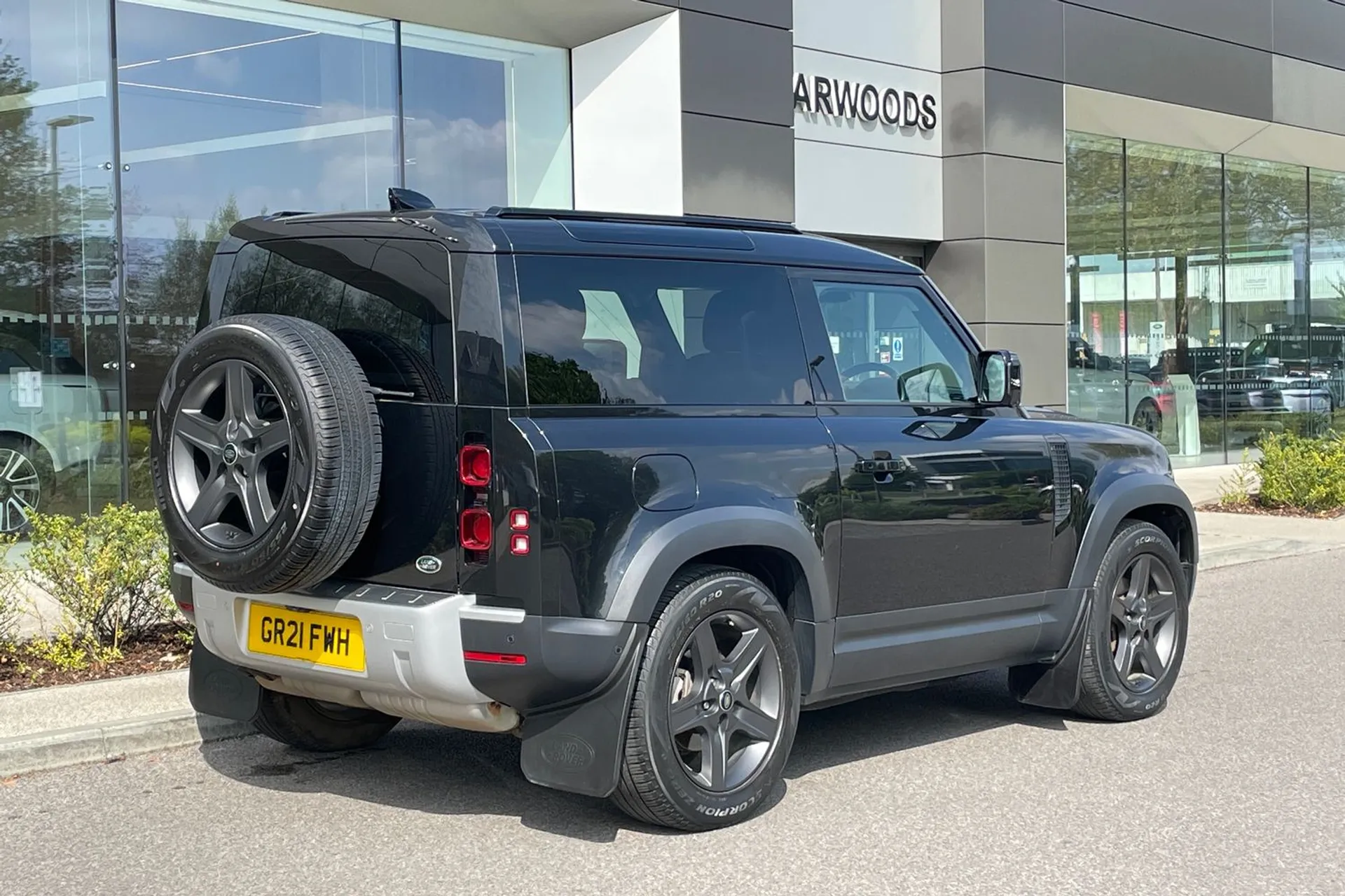LAND ROVER DEFENDER thumbnail image number 11