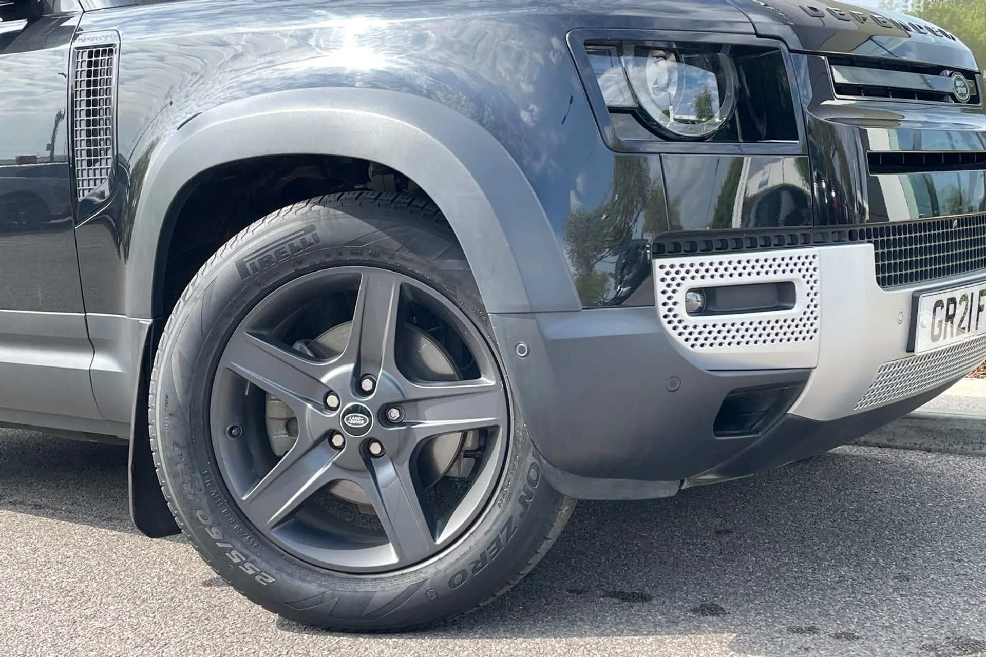 LAND ROVER DEFENDER thumbnail image number 10
