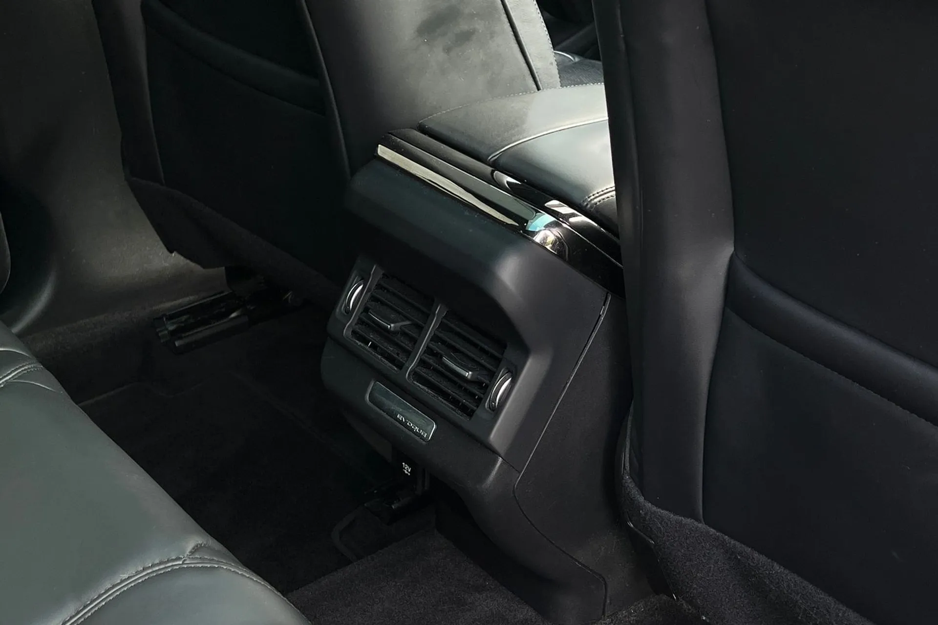 LAND ROVER RANGE ROVER EVOQUE thumbnail image number 37