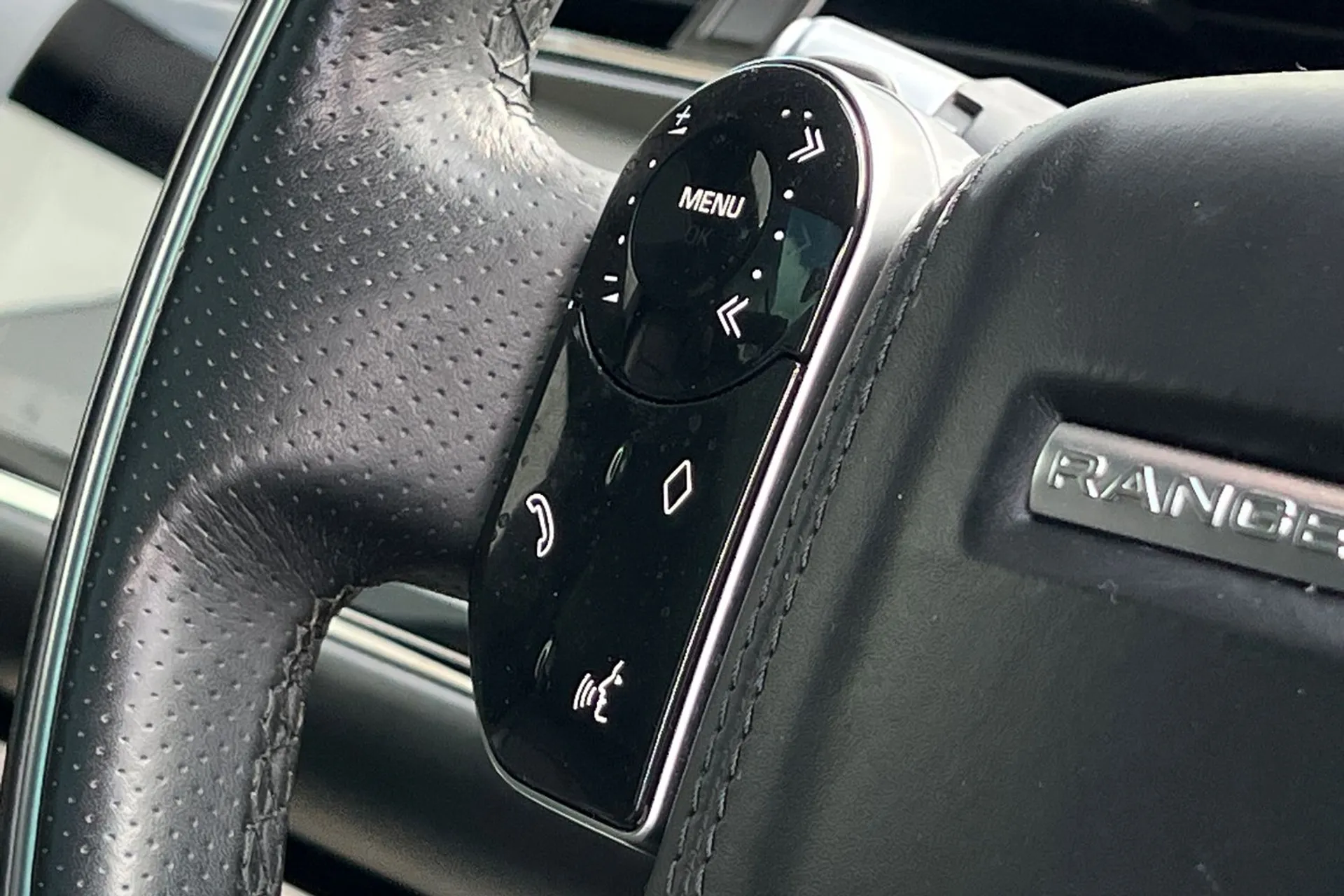LAND ROVER RANGE ROVER EVOQUE thumbnail image number 44