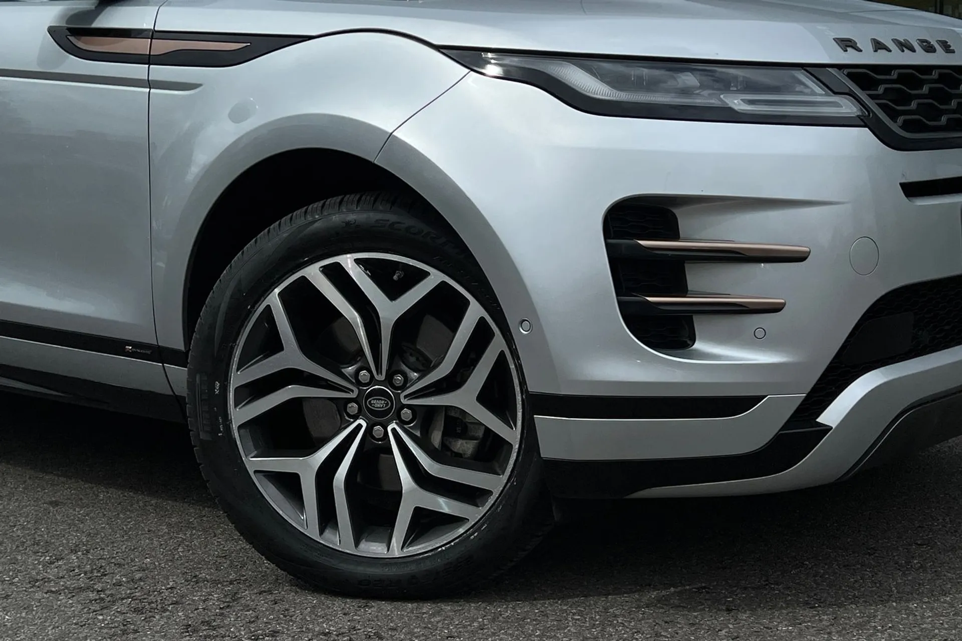 LAND ROVER RANGE ROVER EVOQUE thumbnail image number 8