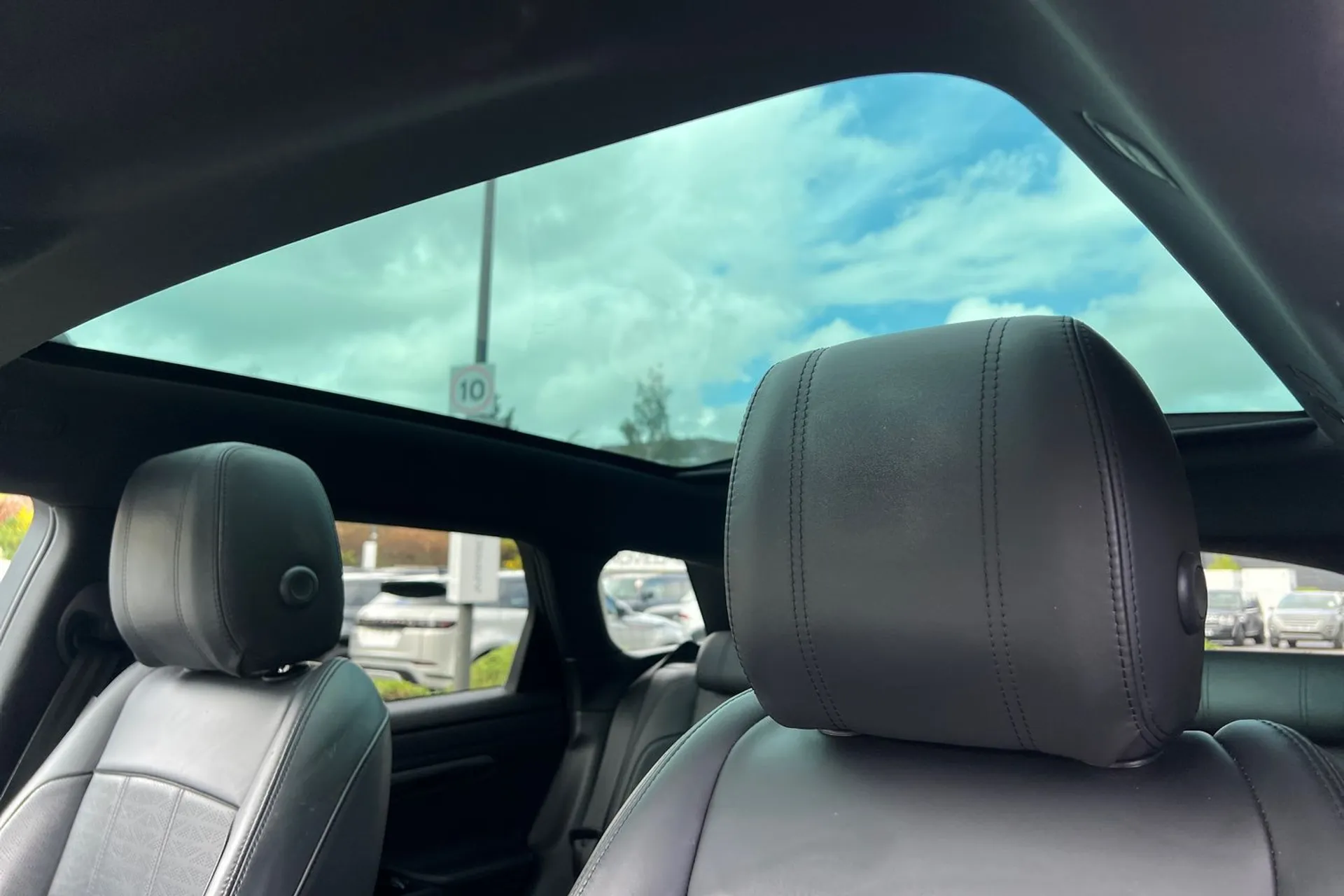 LAND ROVER RANGE ROVER EVOQUE thumbnail image number 6