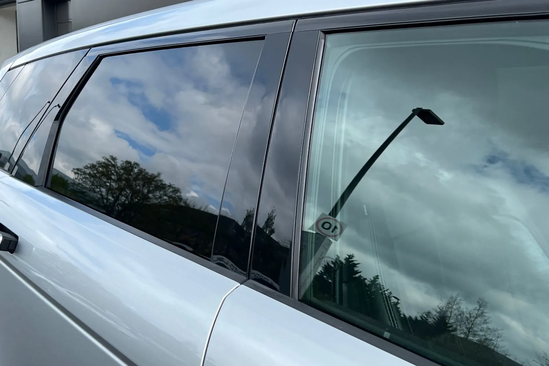 LAND ROVER RANGE ROVER EVOQUE thumbnail image number 19