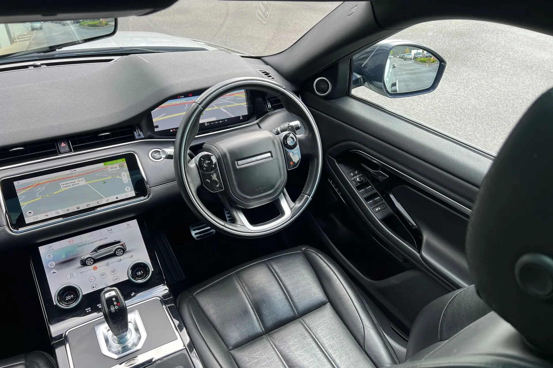 LAND ROVER RANGE ROVER EVOQUE thumbnail image number 28