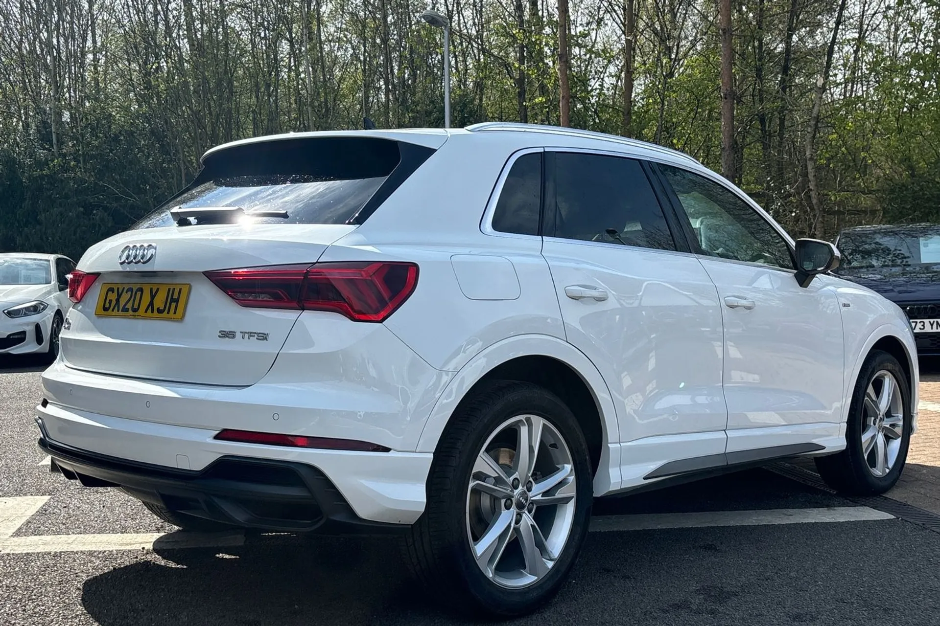 Audi Q3 thumbnail image number 6