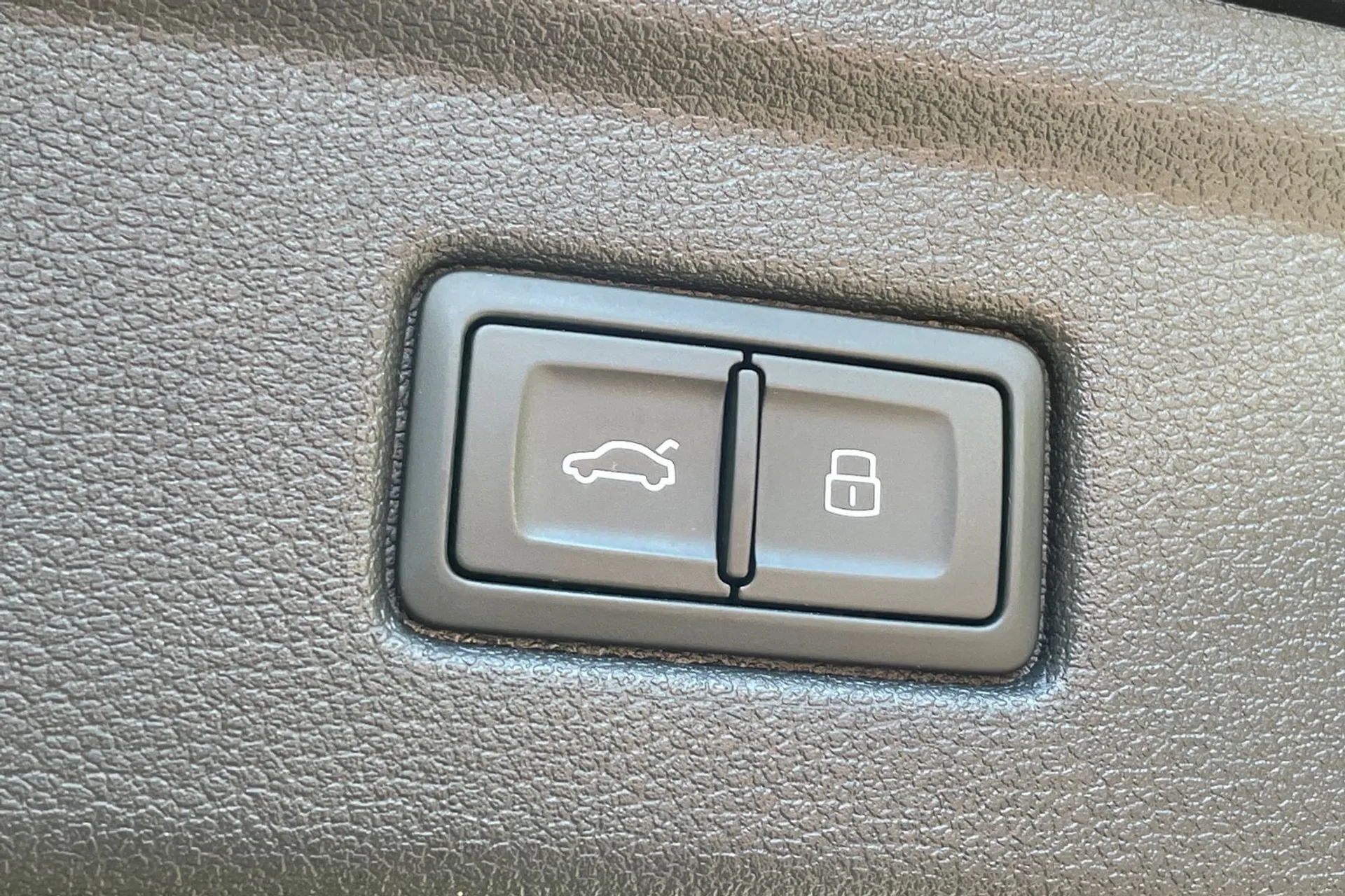 Audi A5 thumbnail image number 19