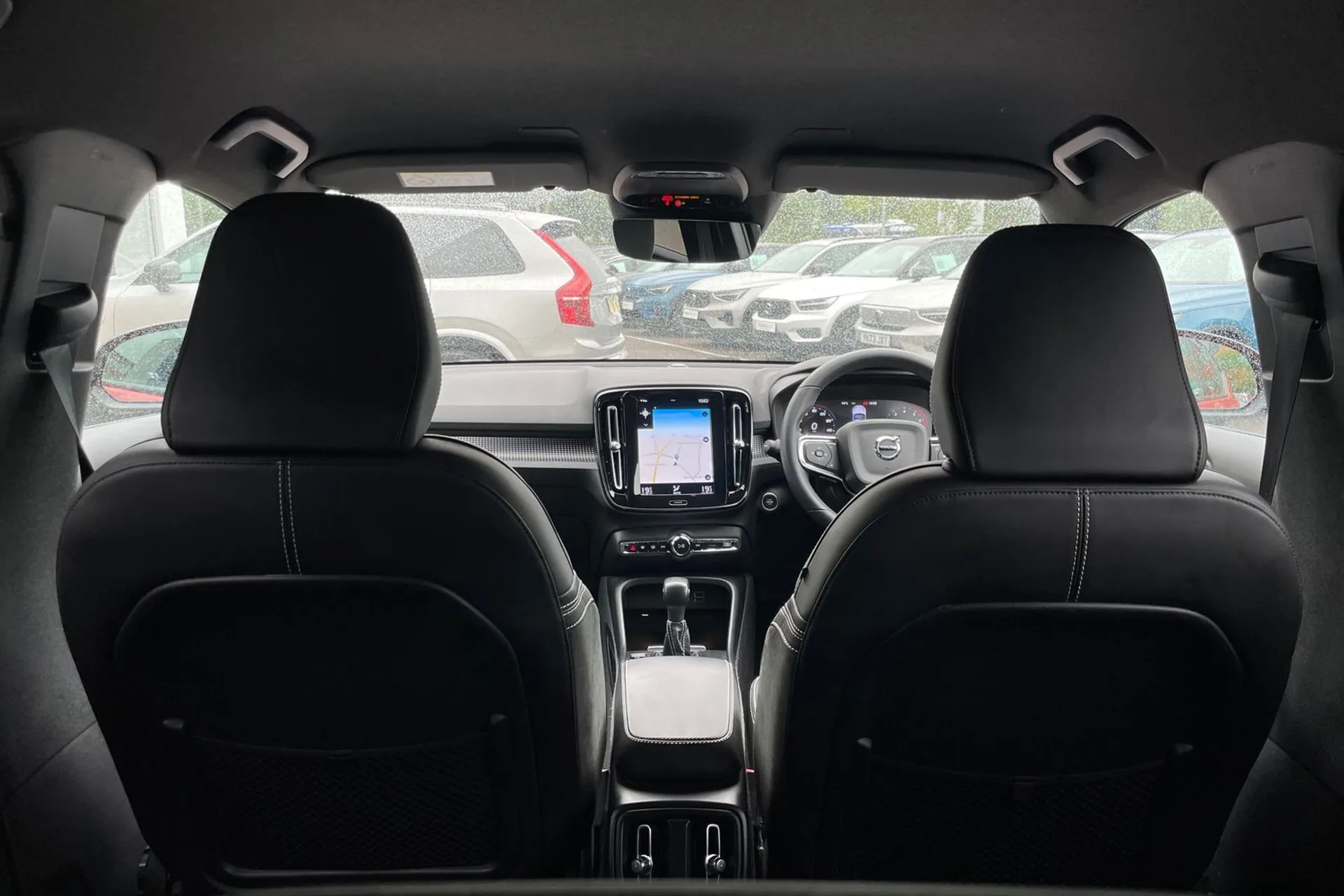 Volvo XC40 thumbnail image number 21