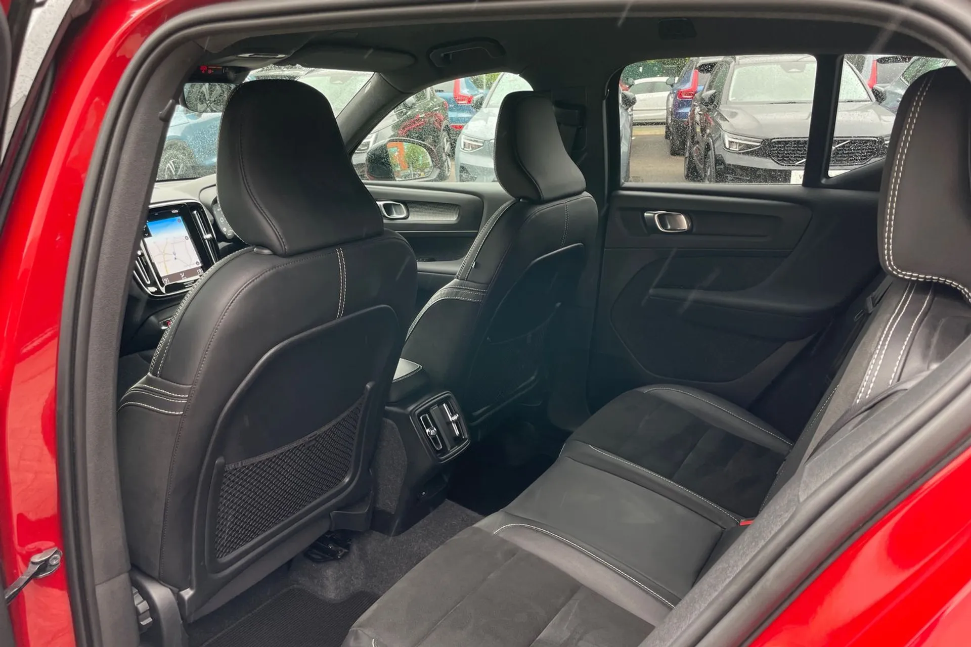 Volvo XC40 thumbnail image number 29