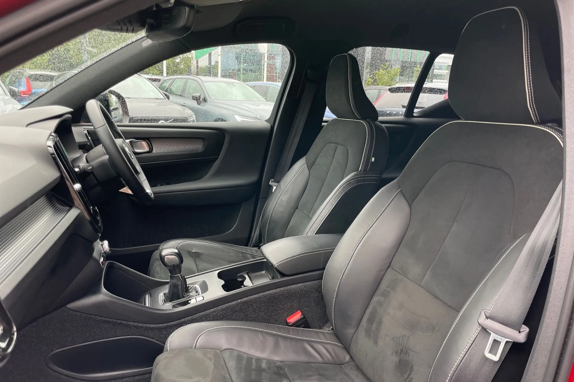 Volvo XC40 thumbnail image number 27