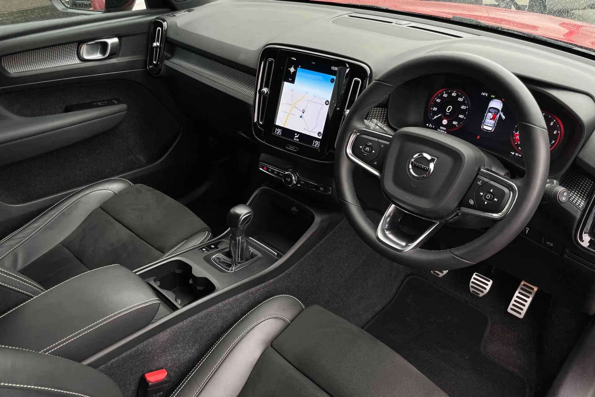 Volvo XC40 thumbnail image number 5