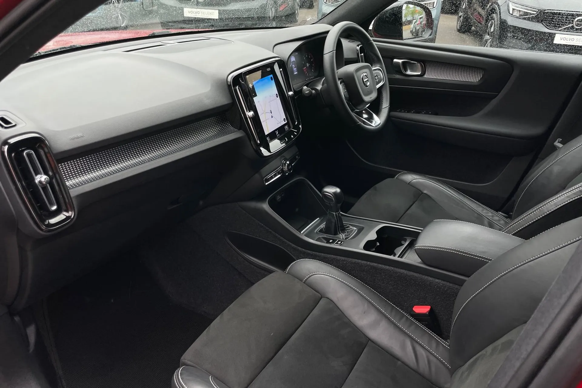 Volvo XC40 thumbnail image number 26