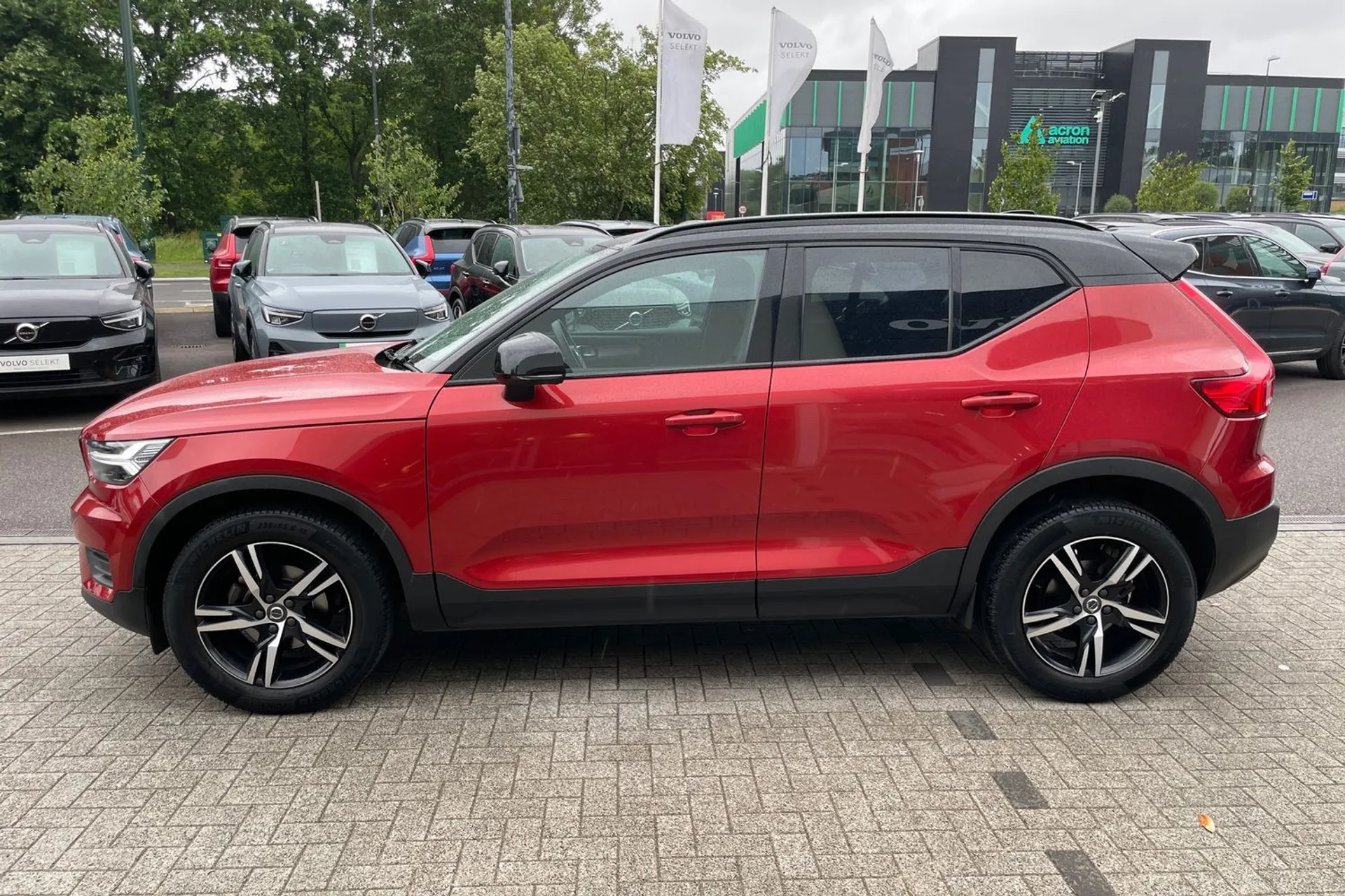 Volvo XC40 thumbnail image number 10