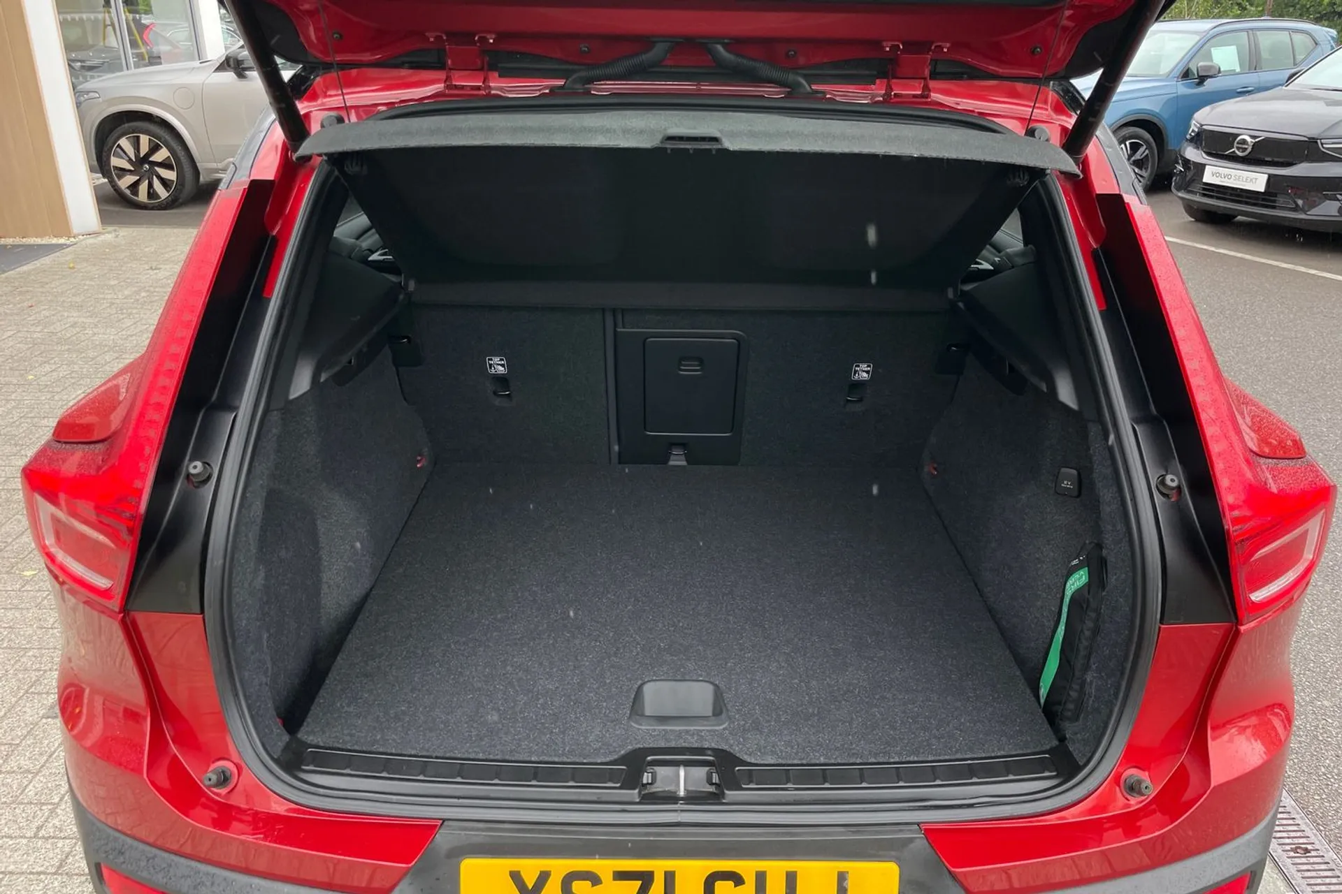 Volvo XC40 thumbnail image number 19