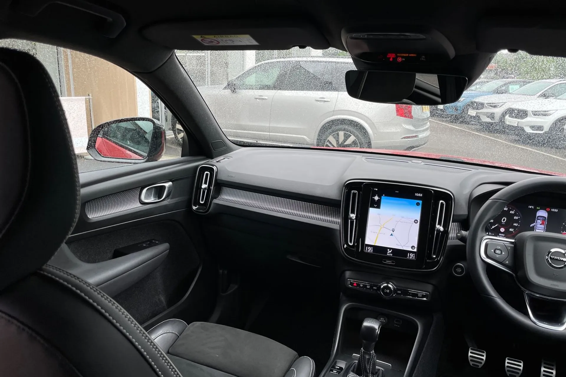 Volvo XC40 thumbnail image number 31