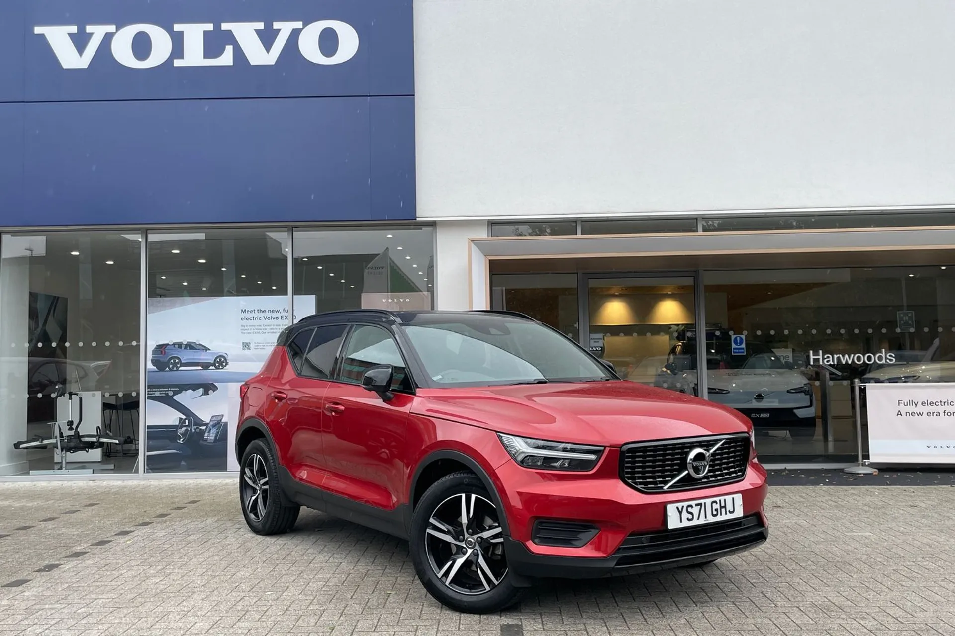 Volvo XC40 focused image