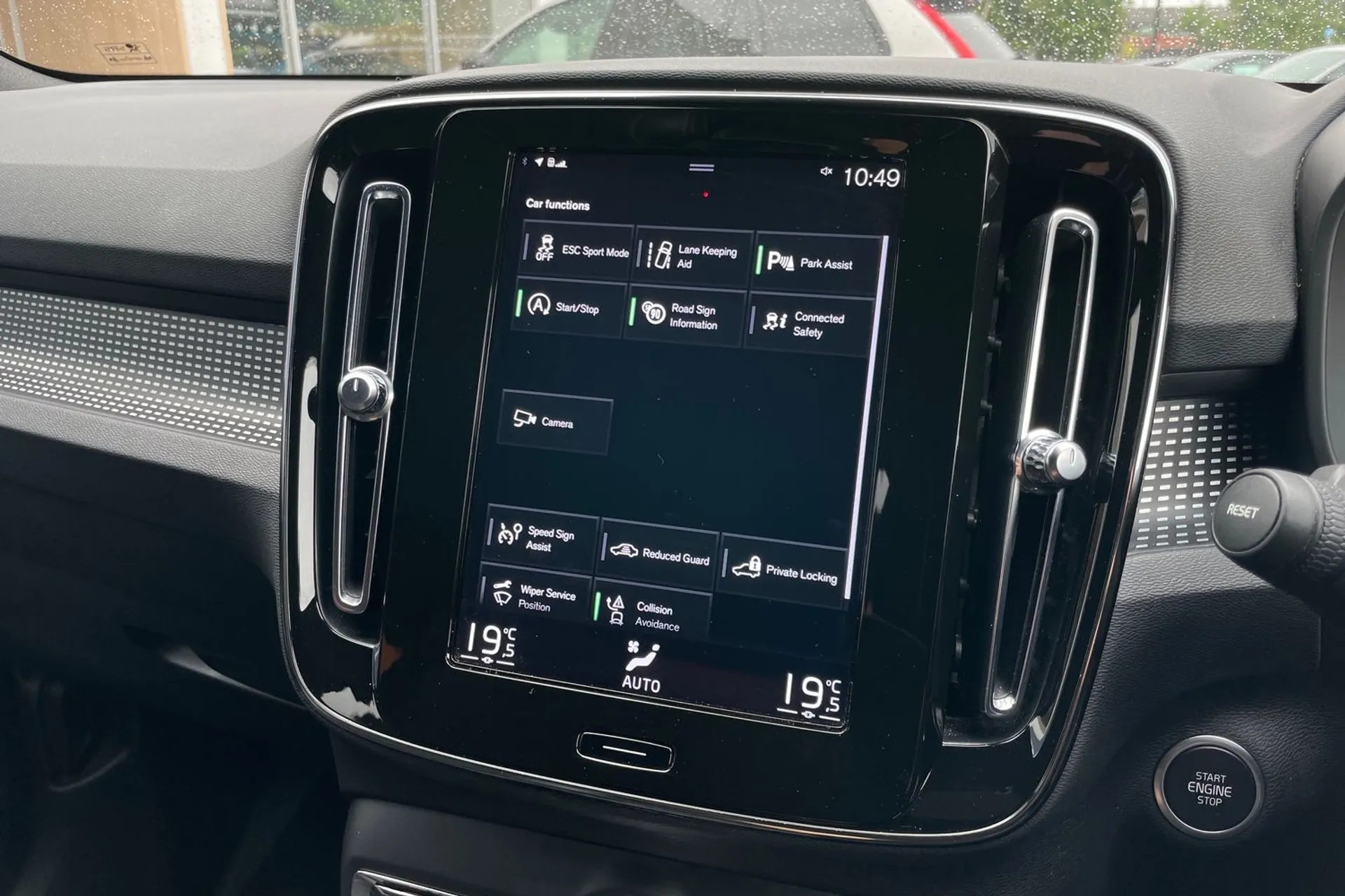 Volvo XC40 thumbnail image number 41