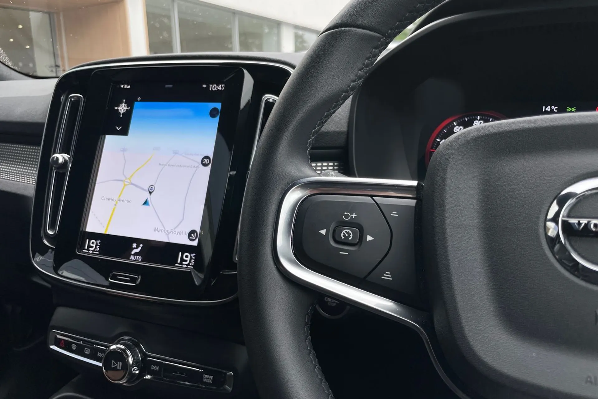 Volvo XC40 thumbnail image number 35