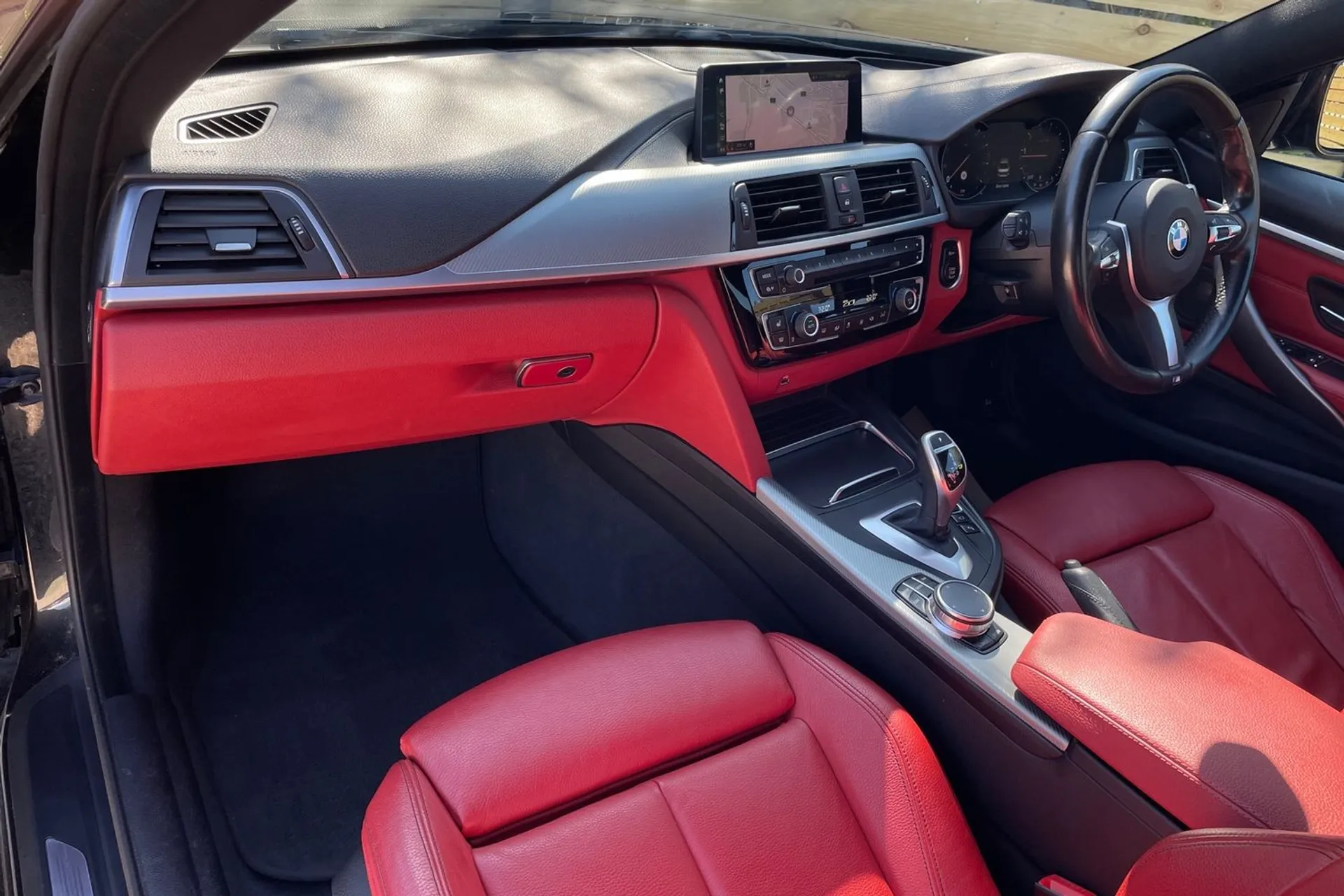 BMW 4 SERIES thumbnail image number 28