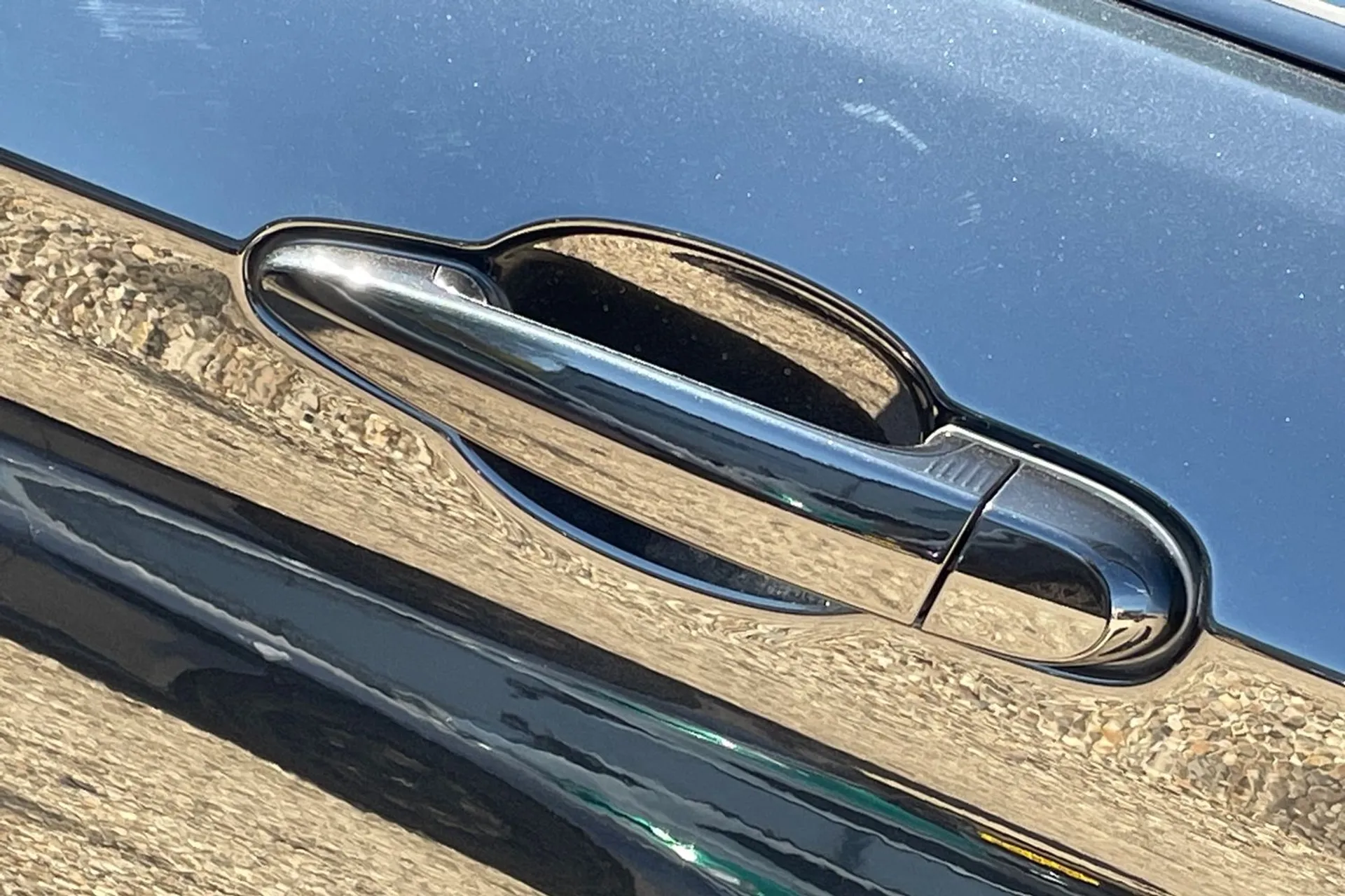 BMW 4 SERIES thumbnail image number 17