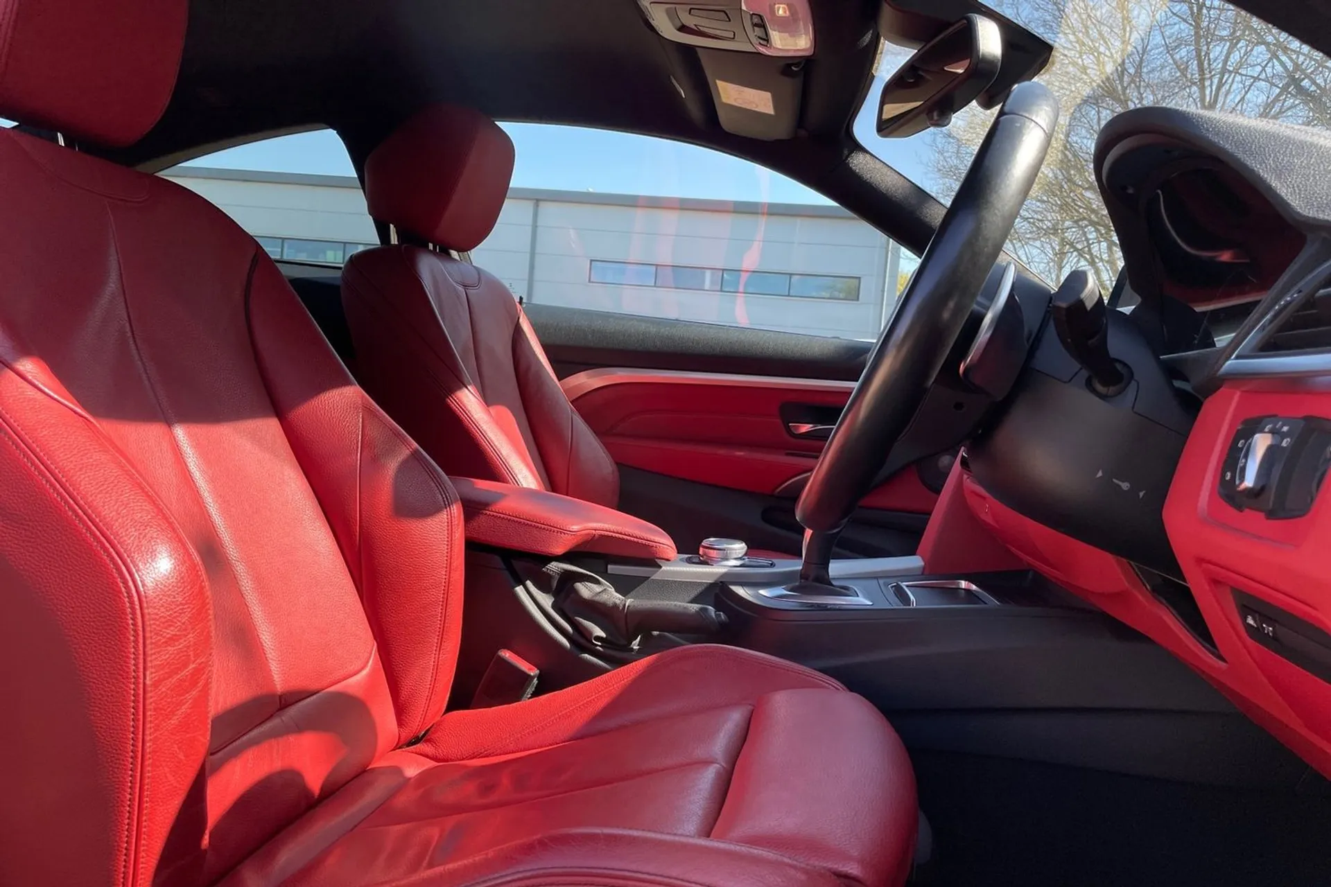 BMW 4 SERIES thumbnail image number 26