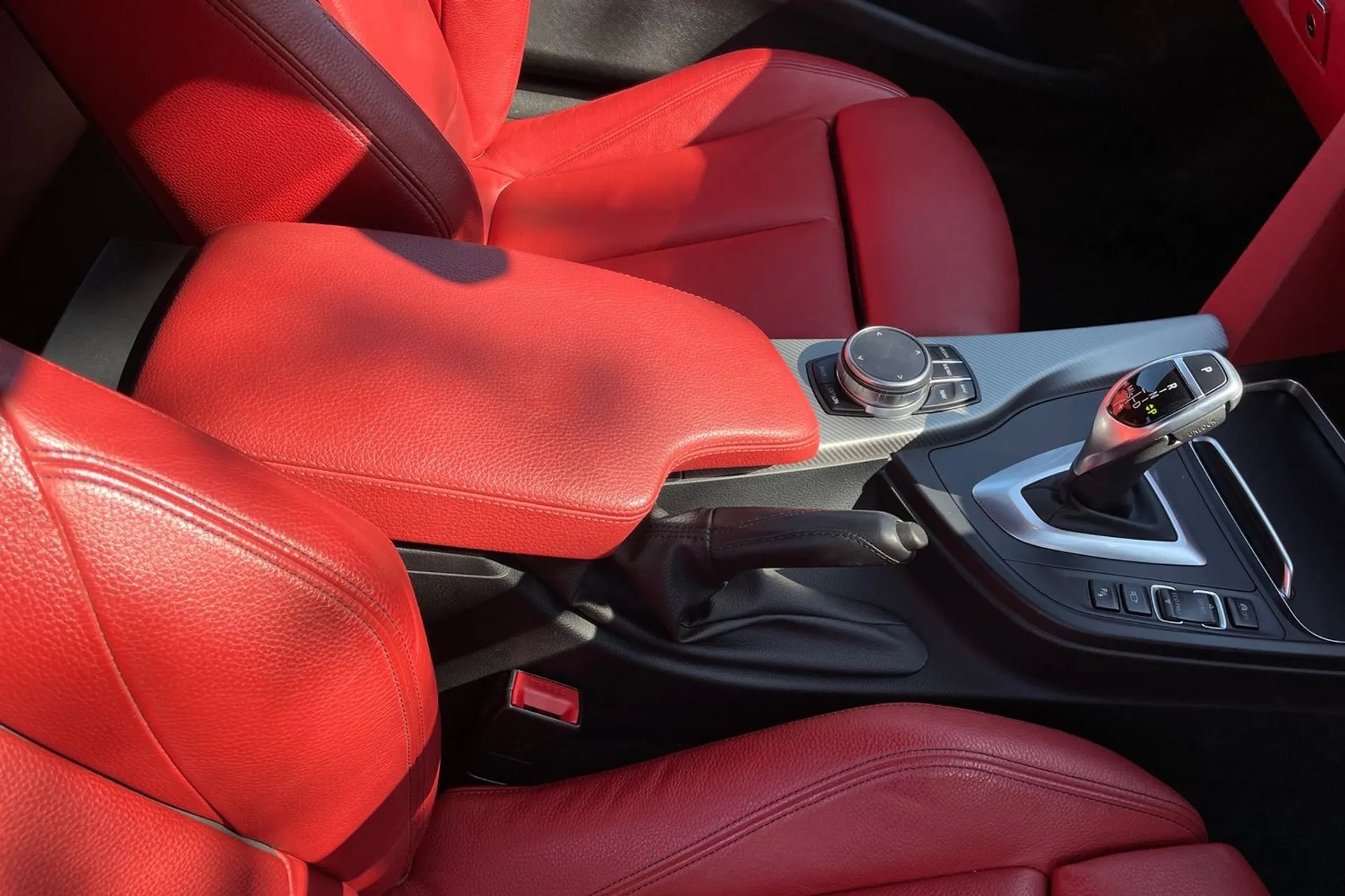 BMW 4 SERIES thumbnail image number 41