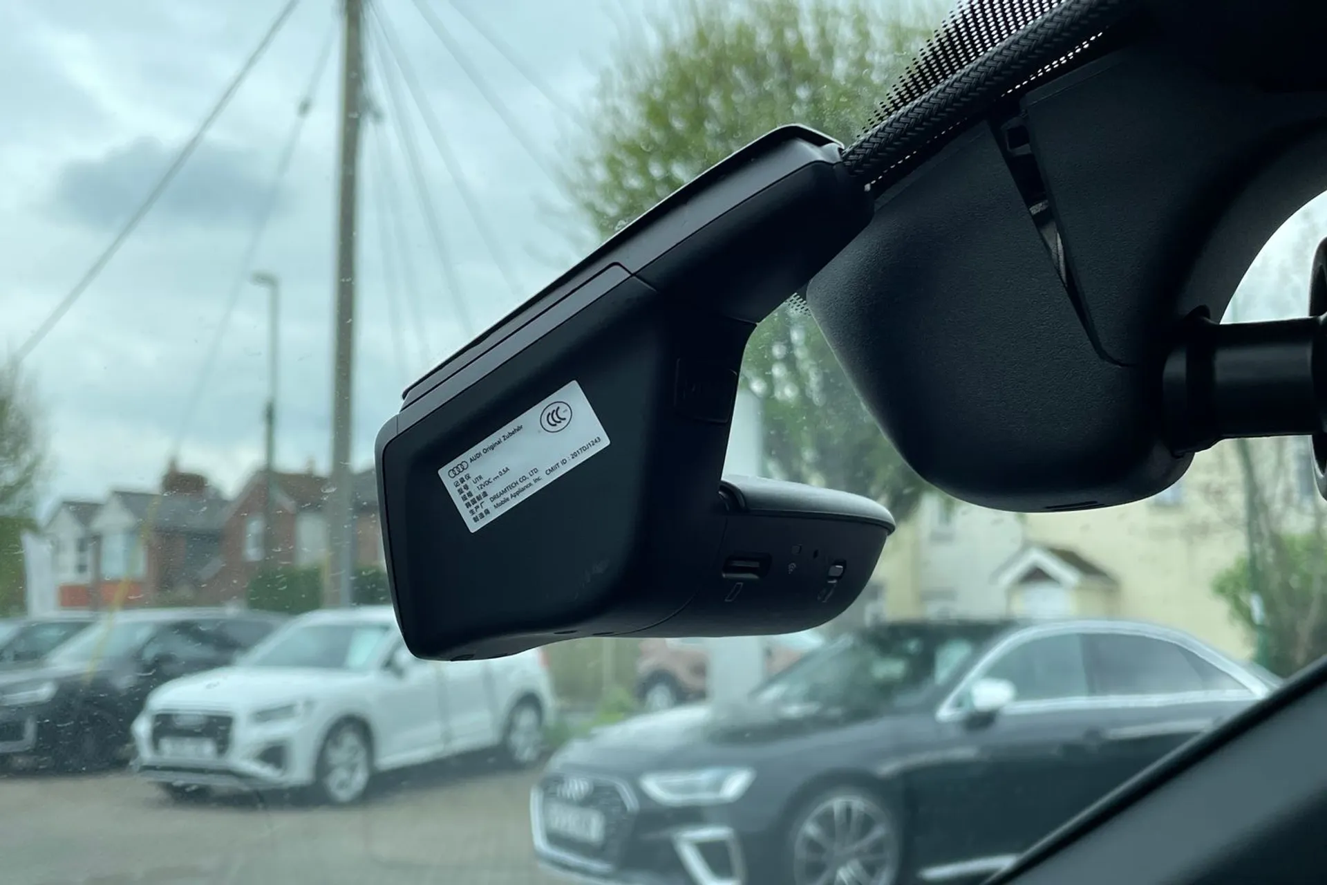 Audi Q3 thumbnail image number 11