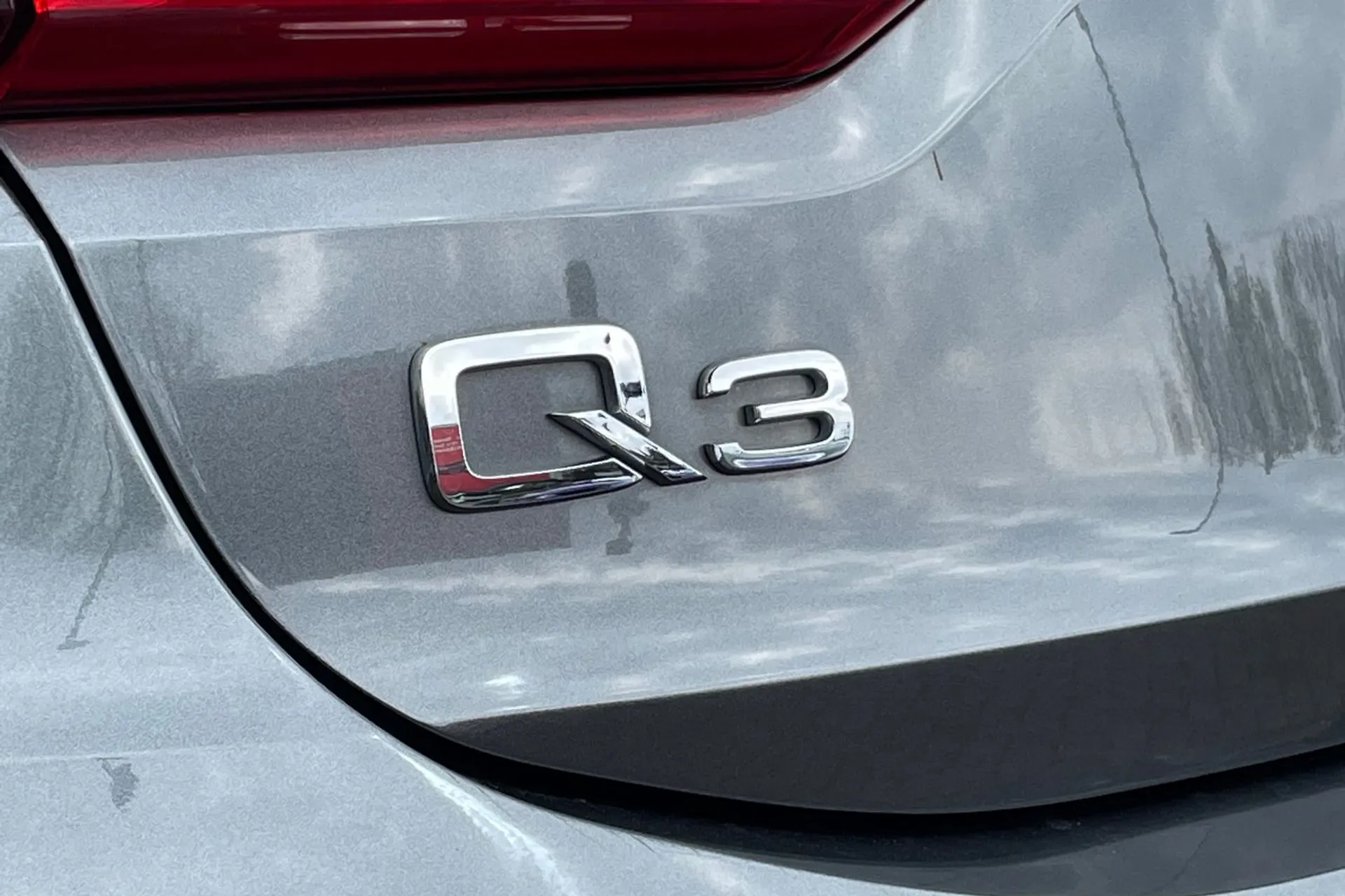 Audi Q3 thumbnail image number 21