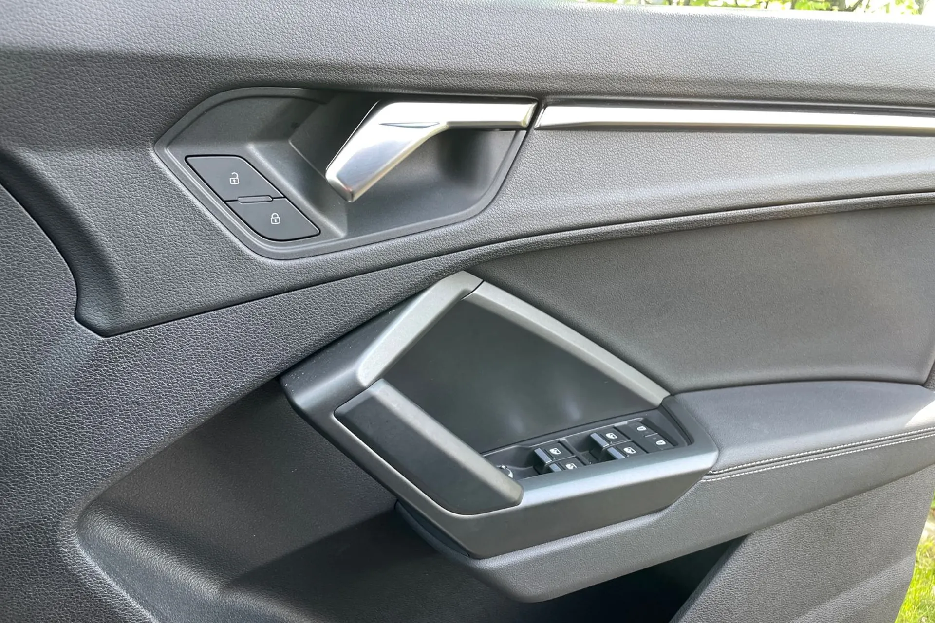 Audi Q3 thumbnail image number 45