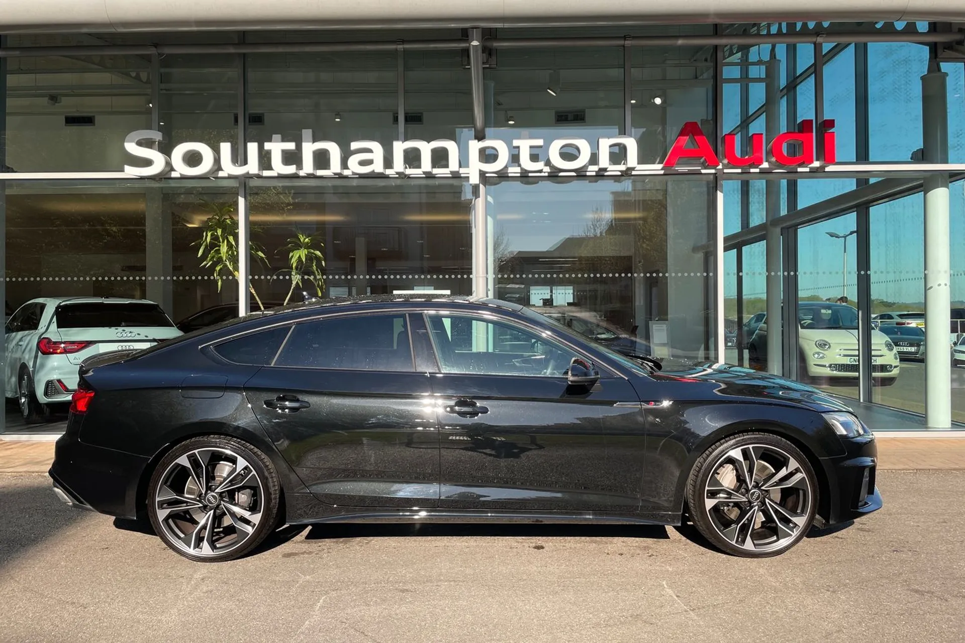 Audi A5 thumbnail image number 2