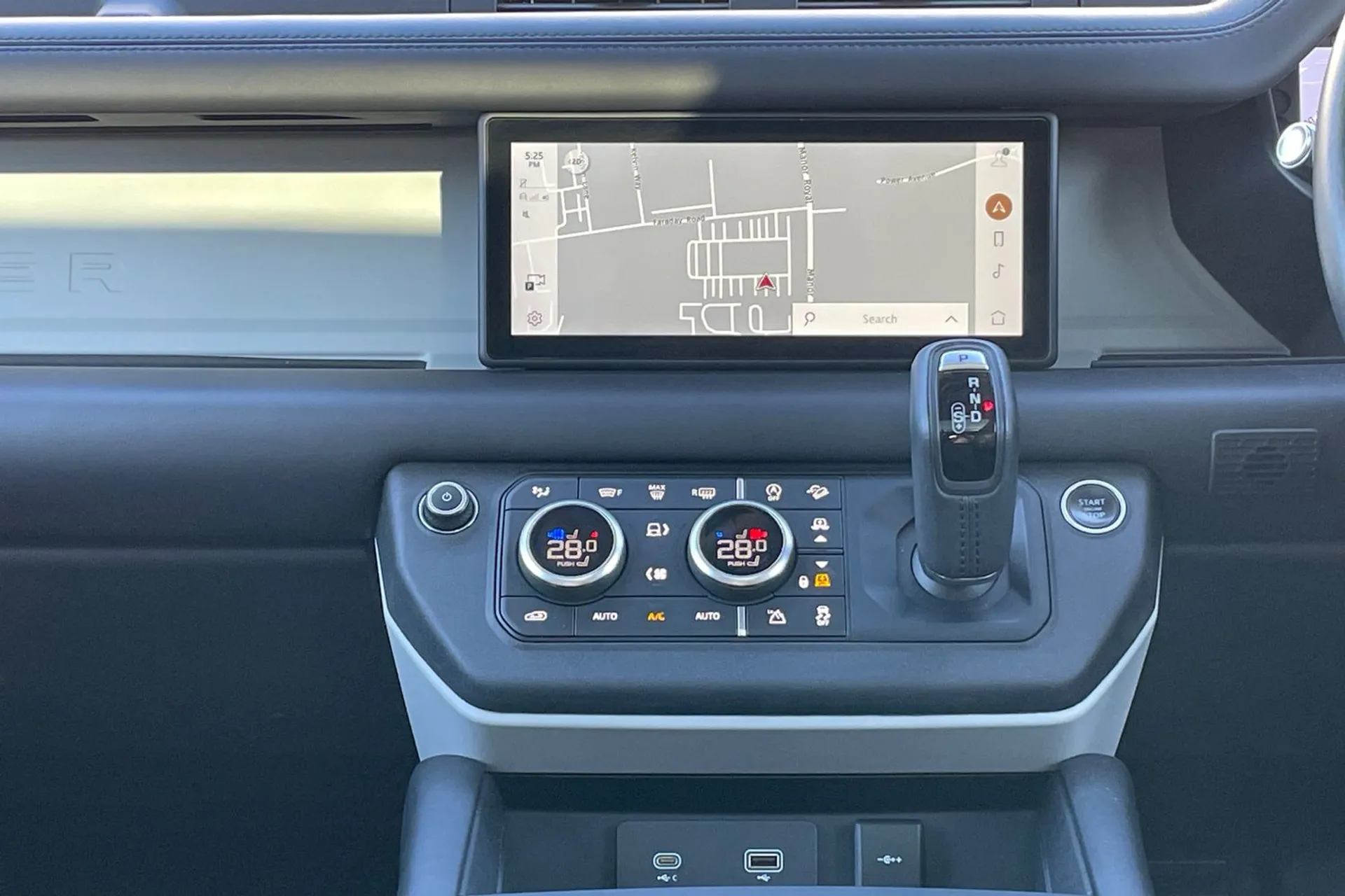 LAND ROVER DEFENDER thumbnail image number 18