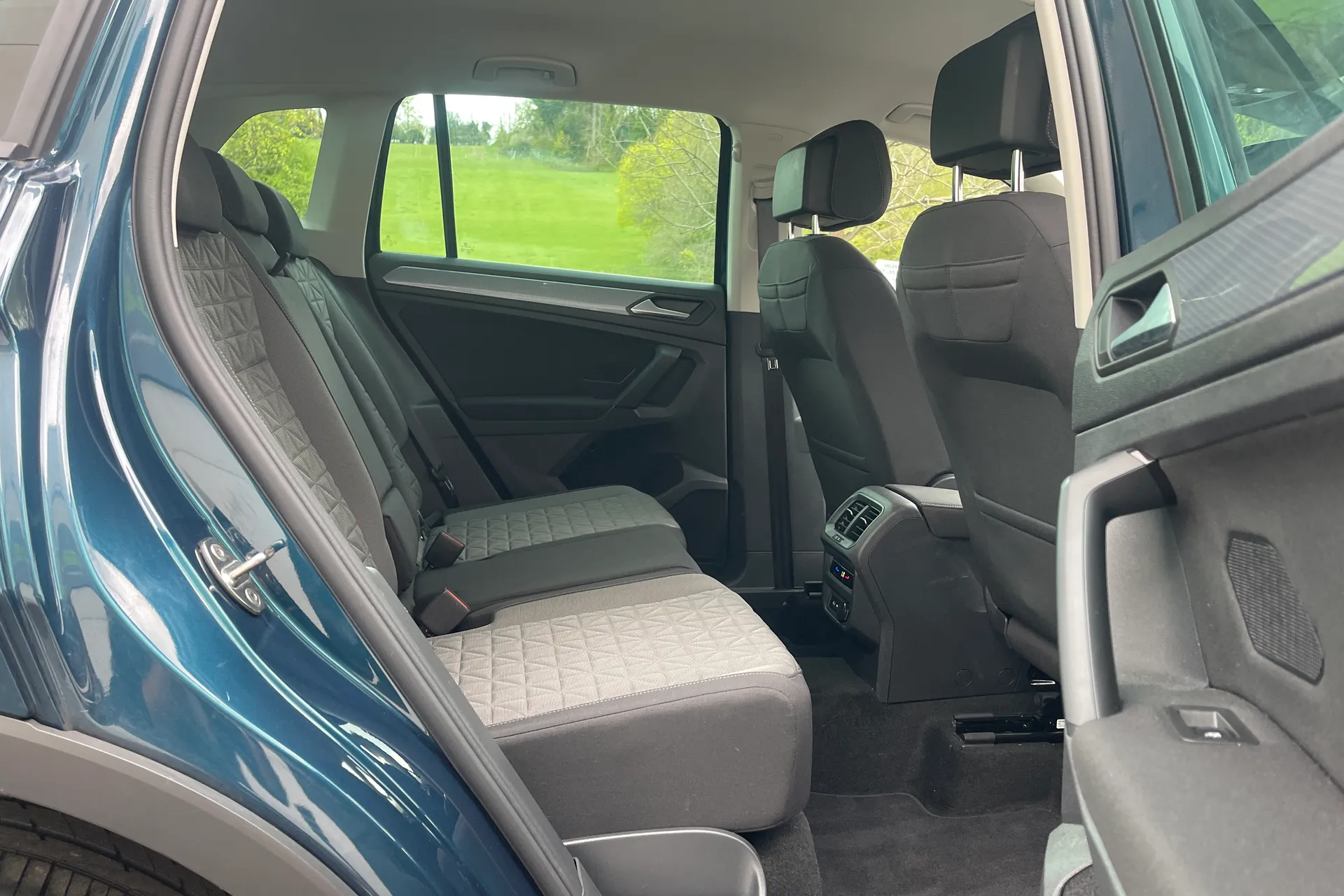 VOLKSWAGEN TIGUAN thumbnail image number 18