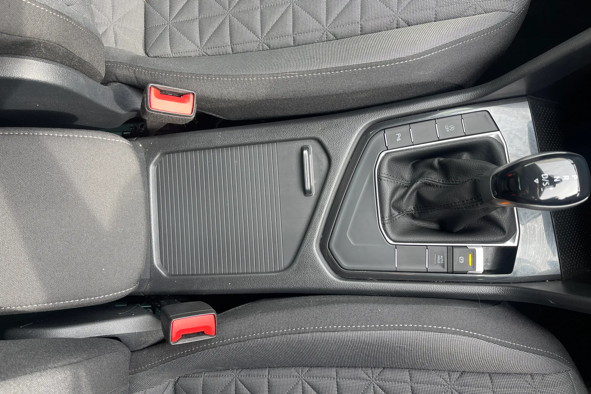 VOLKSWAGEN TIGUAN thumbnail image number 37