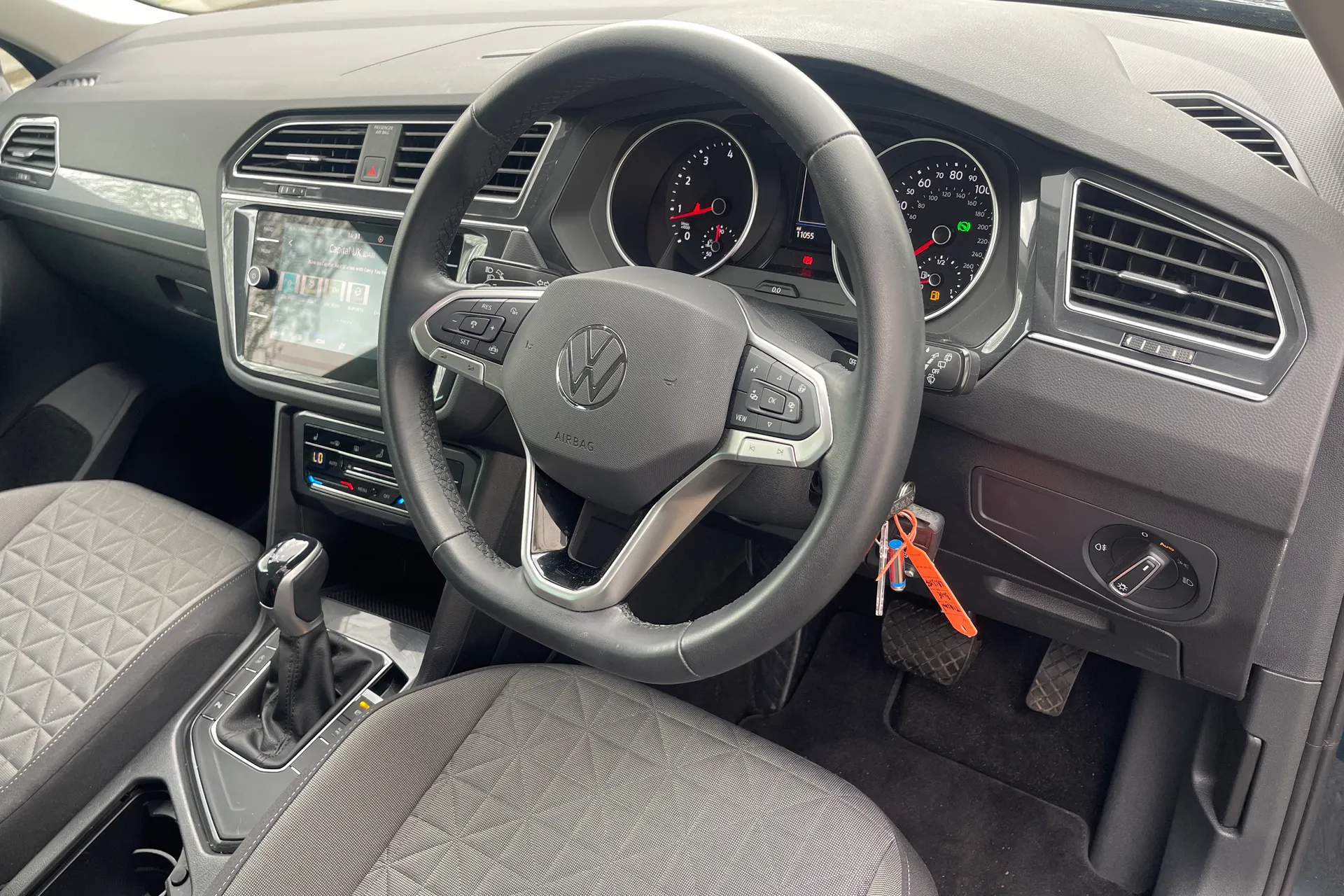 VOLKSWAGEN TIGUAN thumbnail image number 23