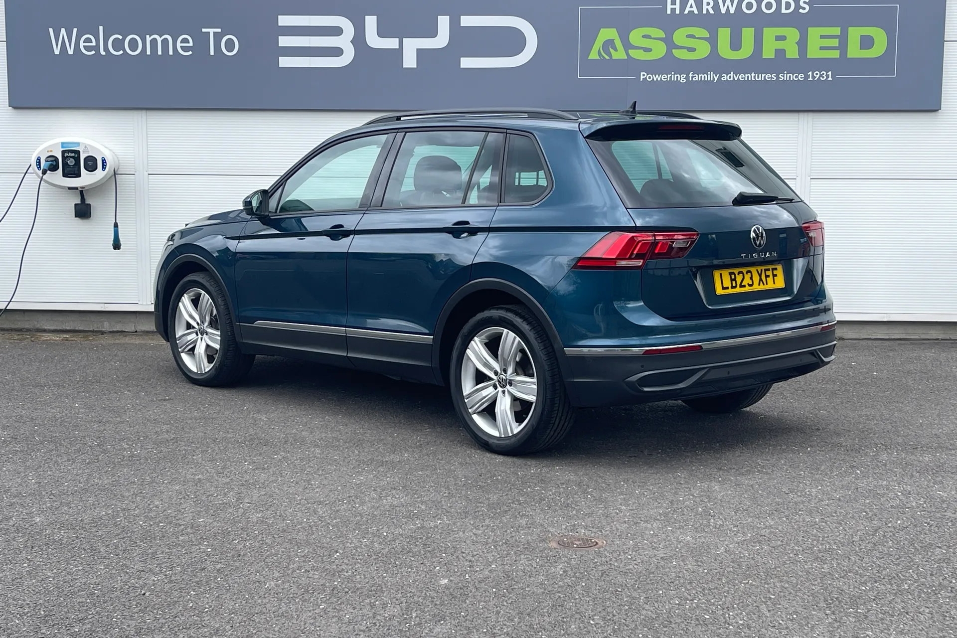 VOLKSWAGEN TIGUAN thumbnail image number 11