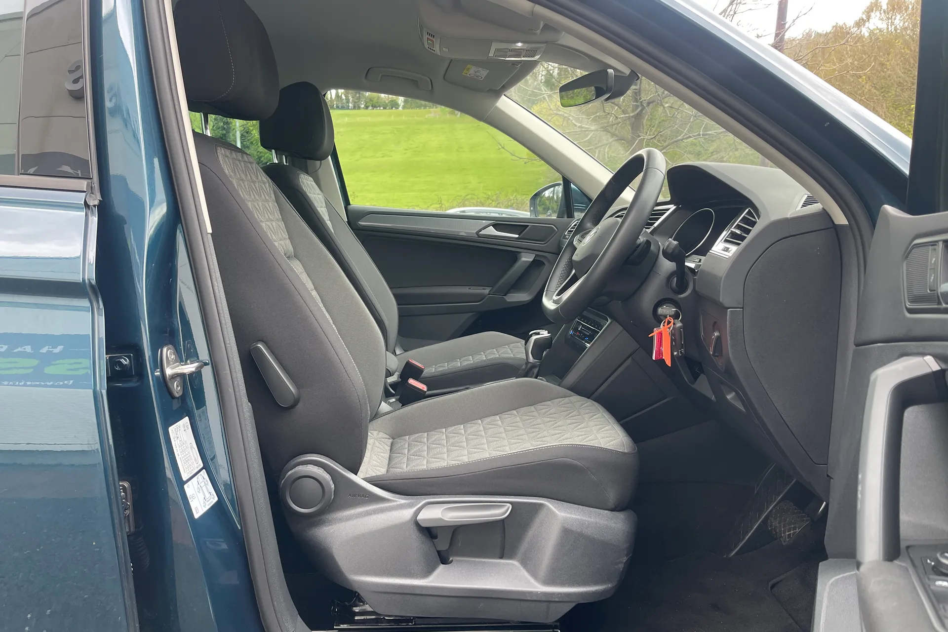 VOLKSWAGEN TIGUAN thumbnail image number 21