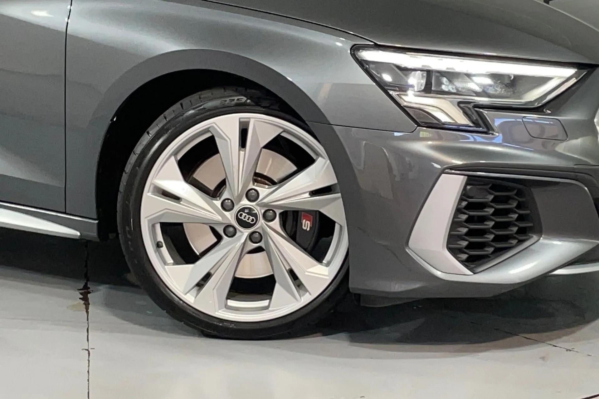 Audi A3 thumbnail image number 7