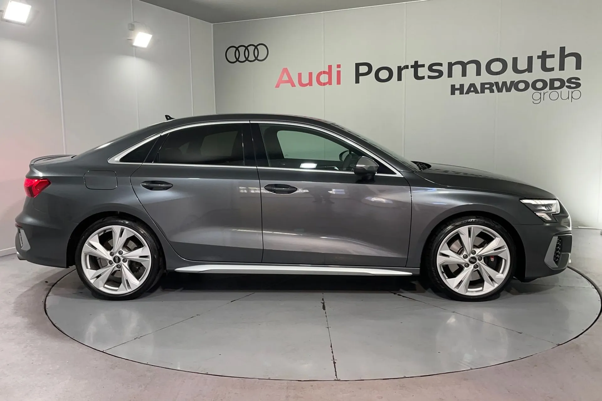 Audi A3 thumbnail image number 2